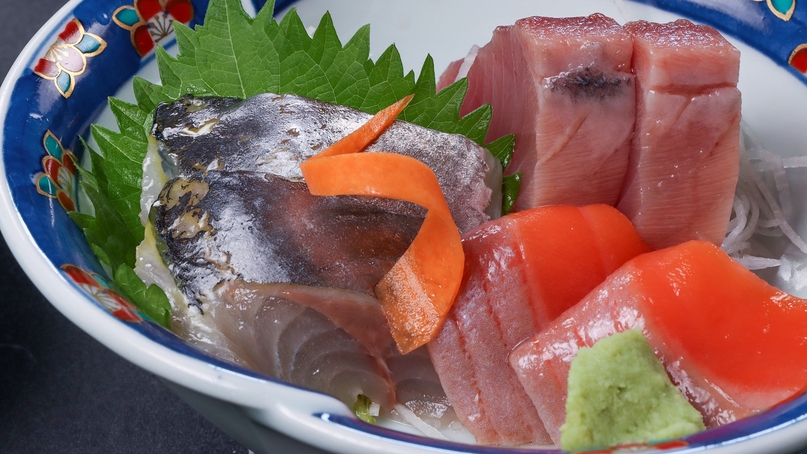 ☆【60歳以上限定】☆ドリンク1杯付き☆夫婦でも♪ご友人でも♪美味しいお酒とお食事で楽しい旅行に♪