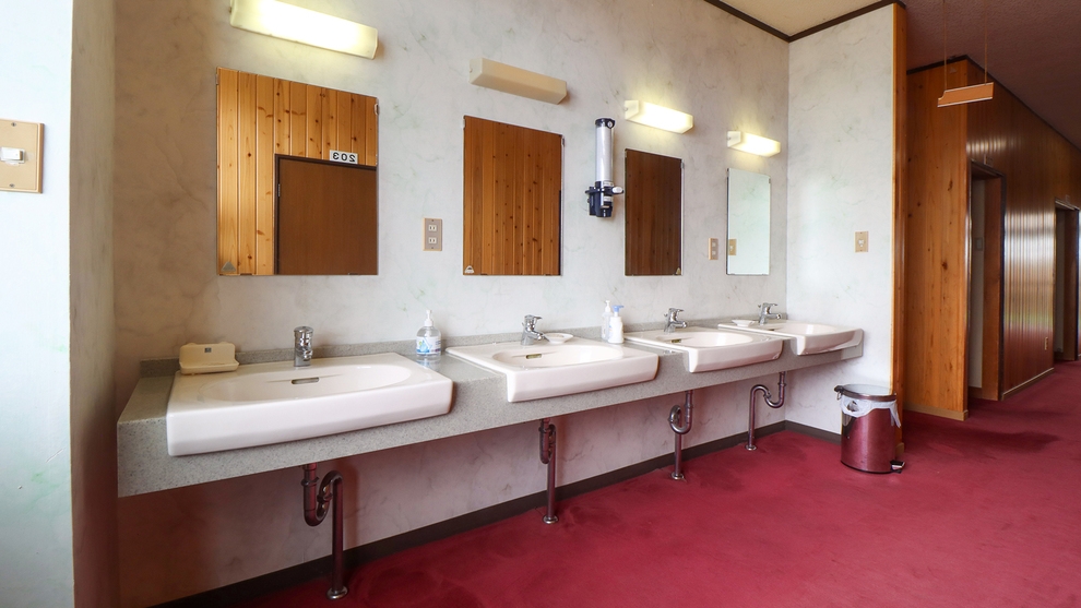 ☆【夕食付き】館主自慢の料理を堪能♪地元の旬の旨みを召し上がれ！