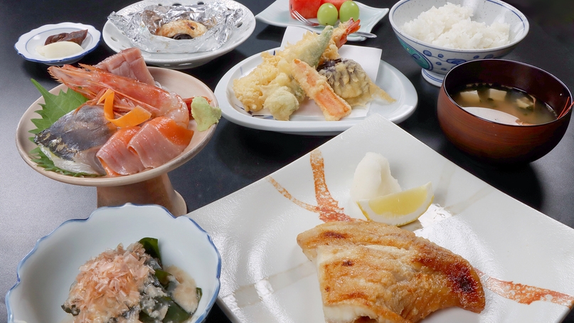 ☆【少し贅沢に】旅の最大の魅力！ここでしか食べられない料理。ご当地料理を堪能する贅沢プラン