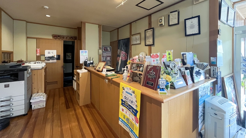 ☆【60歳以上限定】☆ドリンク1杯付き☆夫婦でも♪ご友人でも♪美味しいお酒とお食事で楽しい旅行に♪