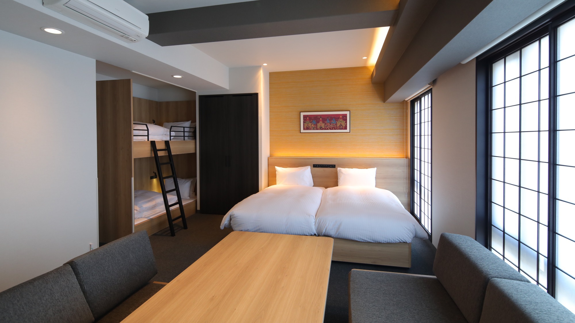 デラックスルーム（二段ベッド付）