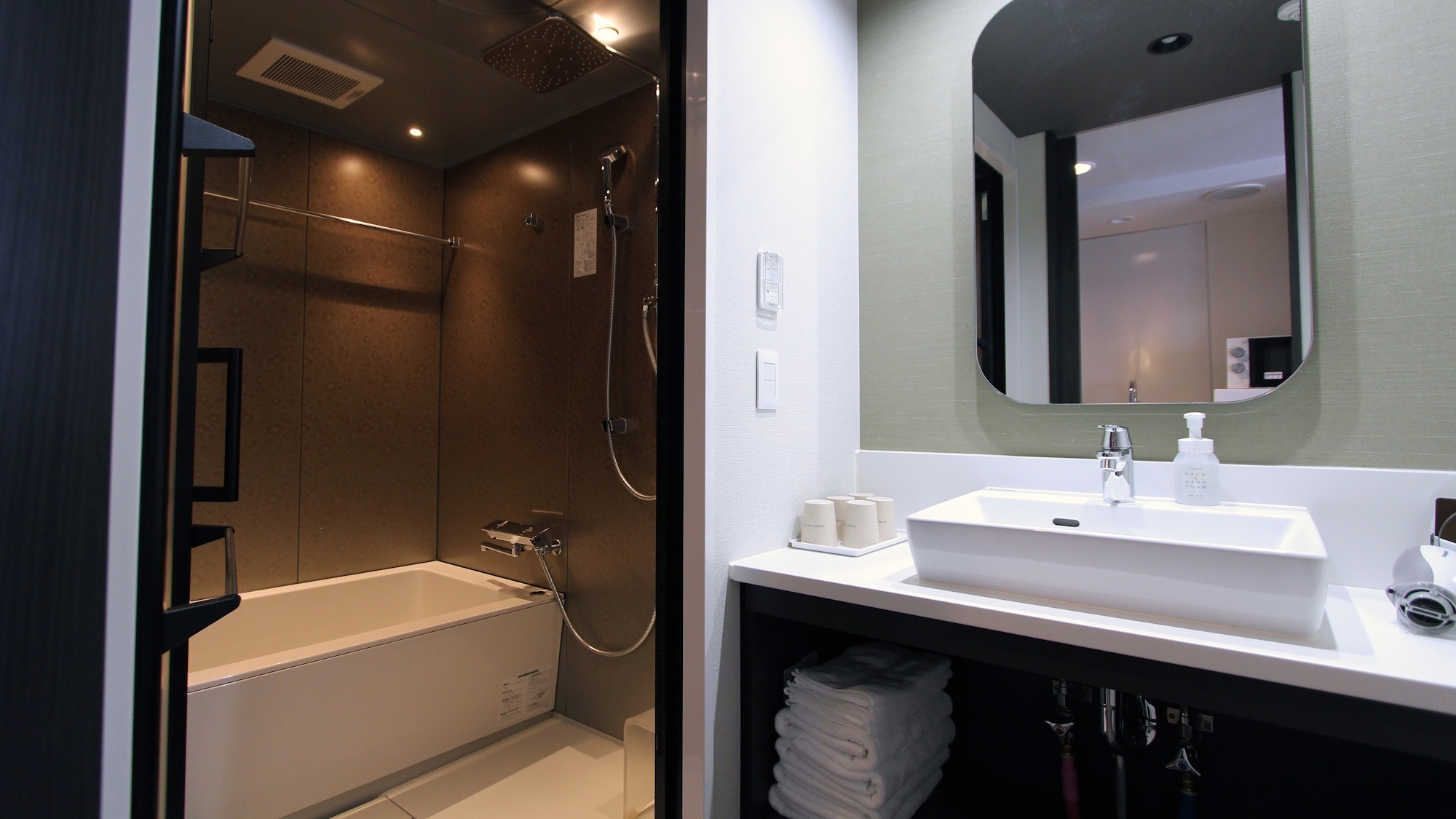 デラックスルーム（二段ベッド付）