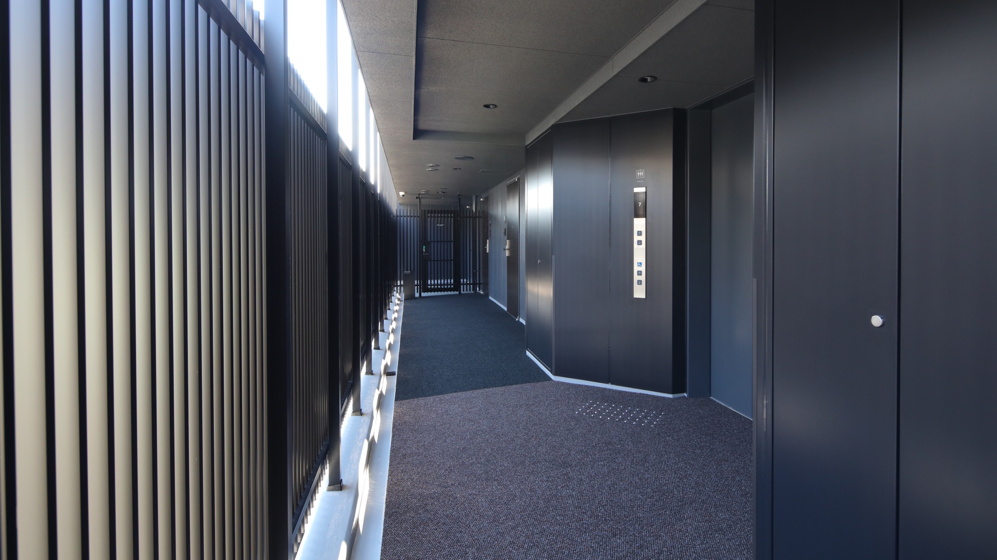 客室フロア（廊下）
