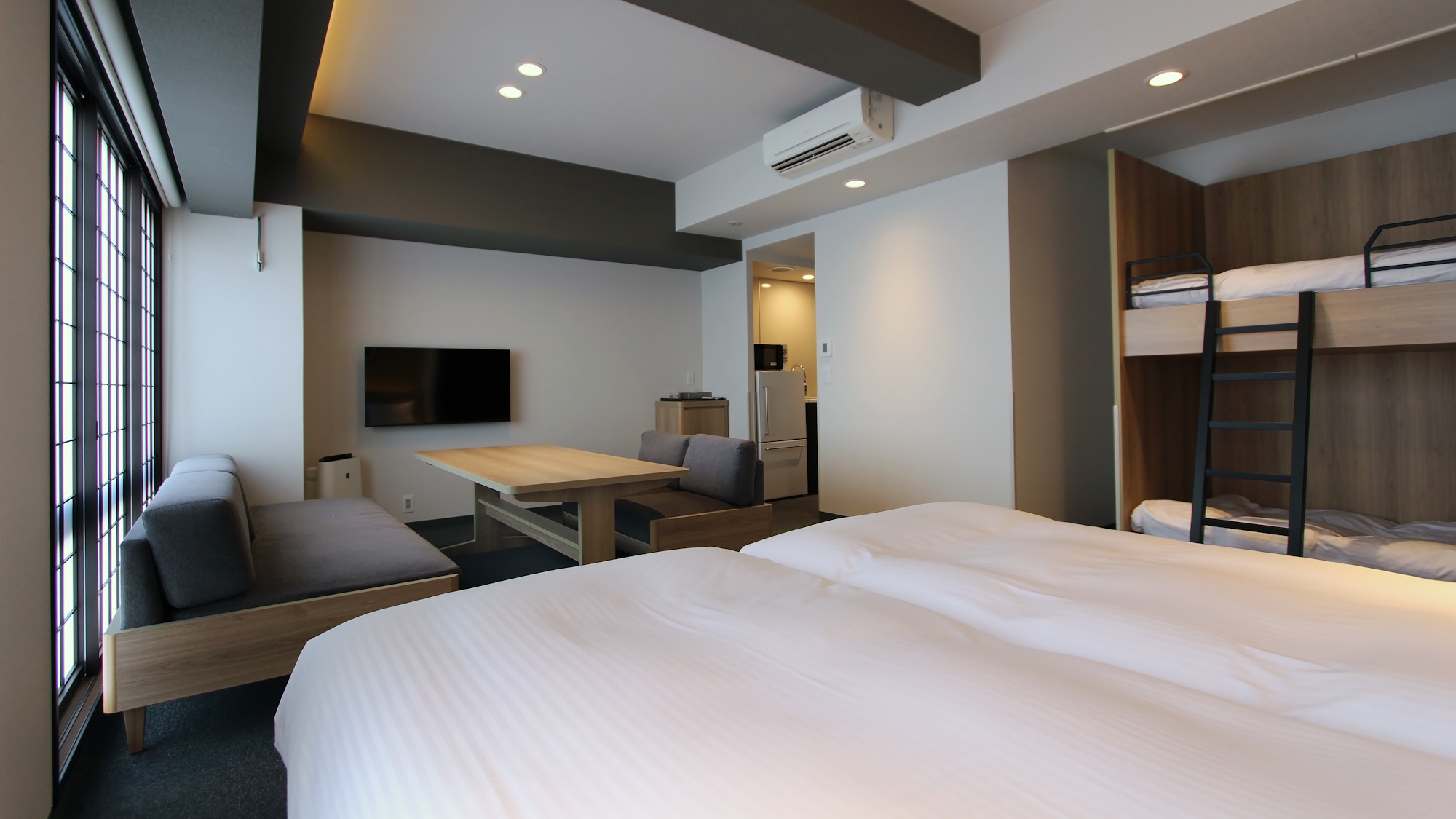 デラックスルーム（二段ベッド付）