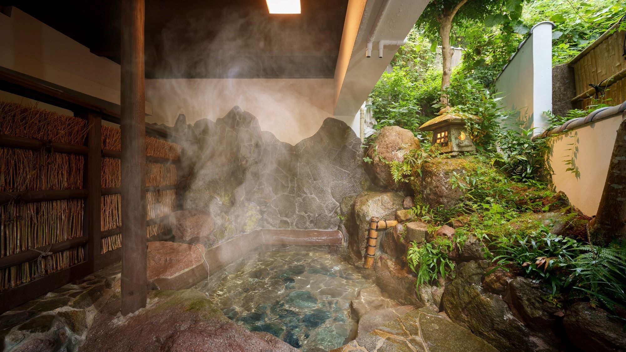 【新規開業】【蔵】127平米の貸切一軒家！最大7名宿泊可！源泉かけ流し・サウナ・カラオケ（素泊）