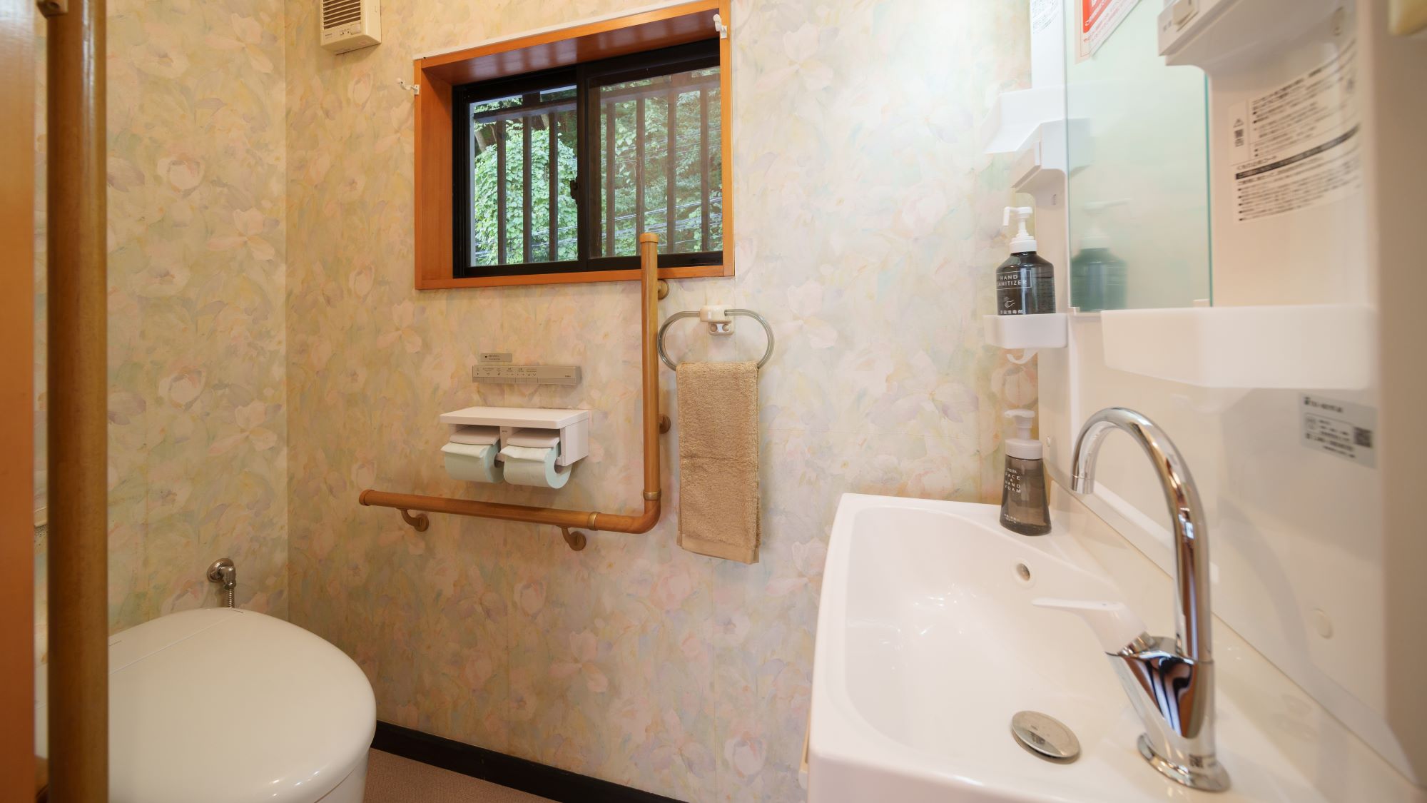 【室内　一例】