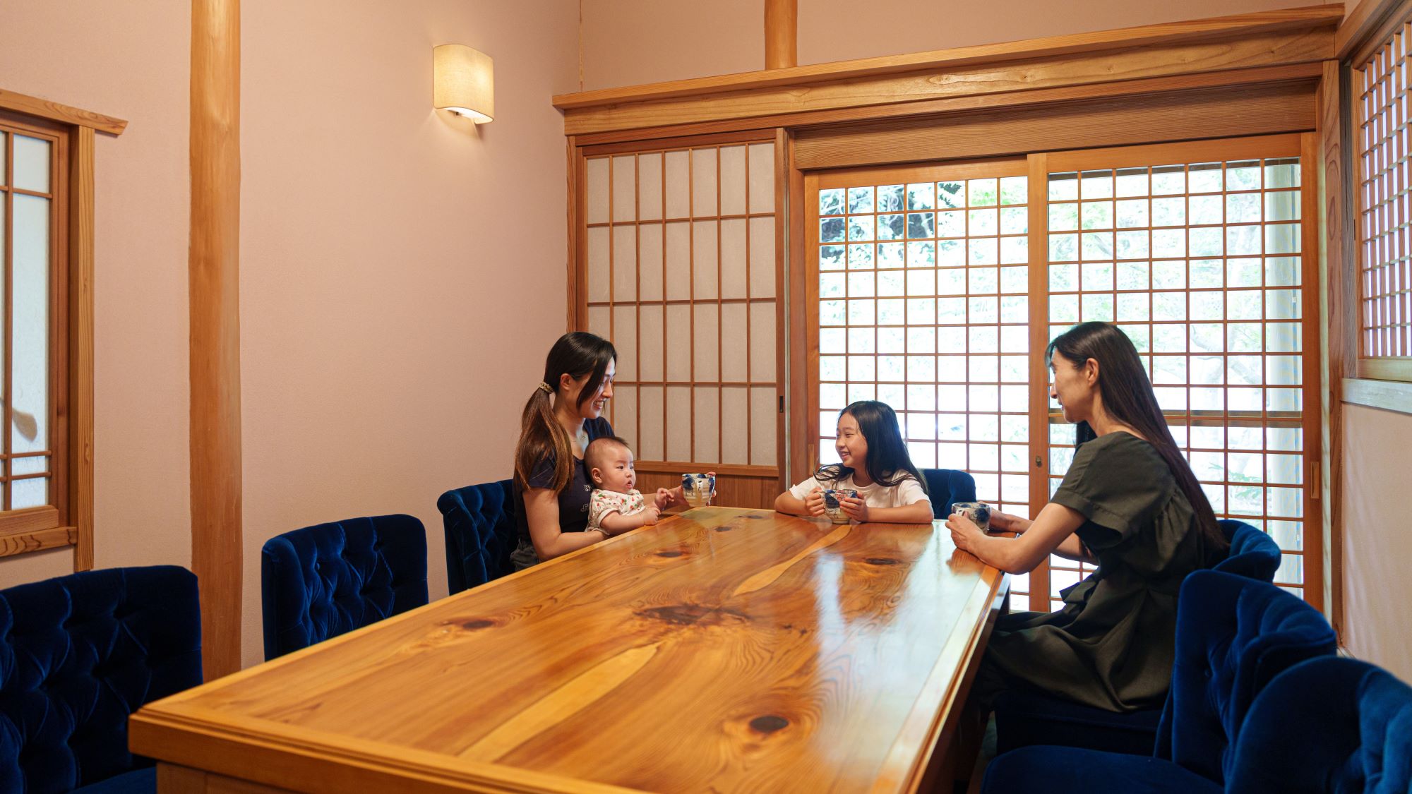 【室内　一例】