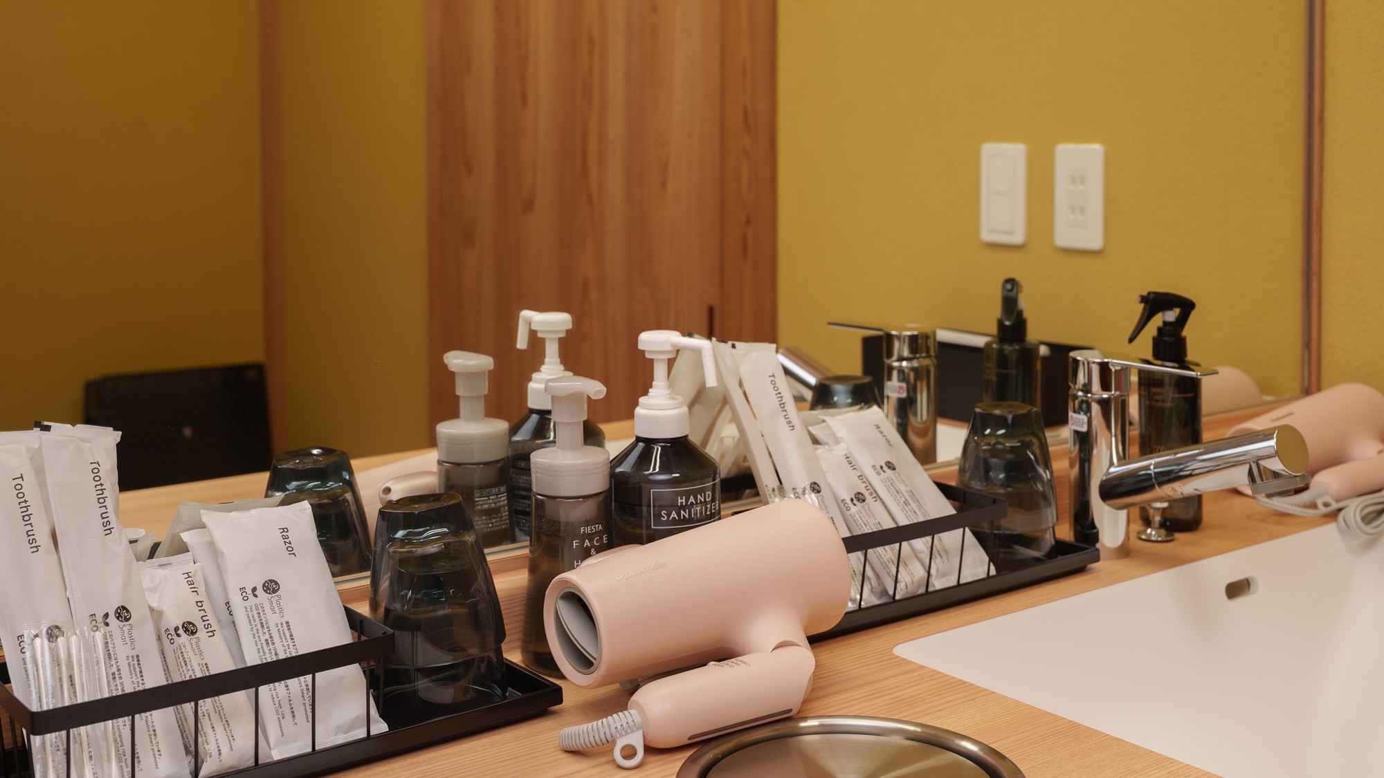 【室内　一例】