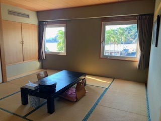 和室海側