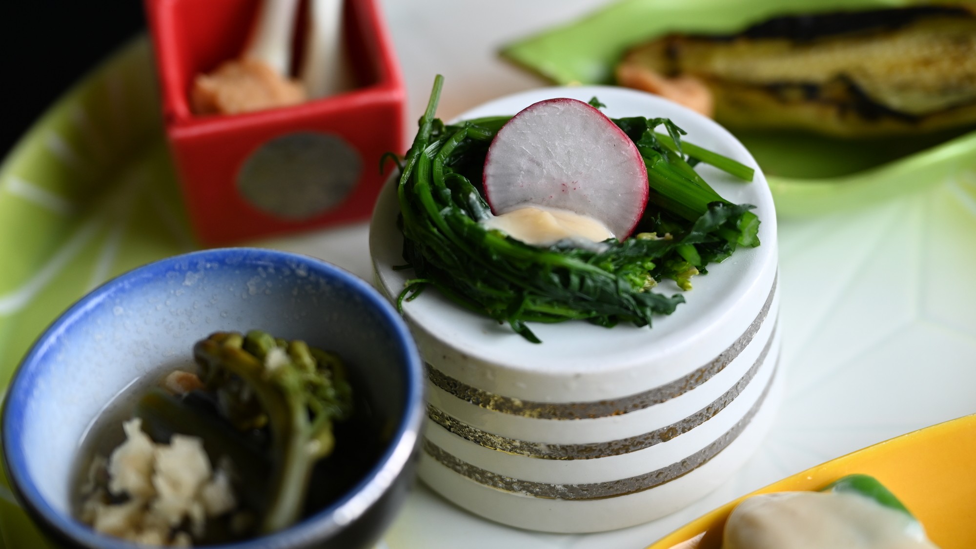 旬の食材をふんだんに使った、四季折々の会席料理