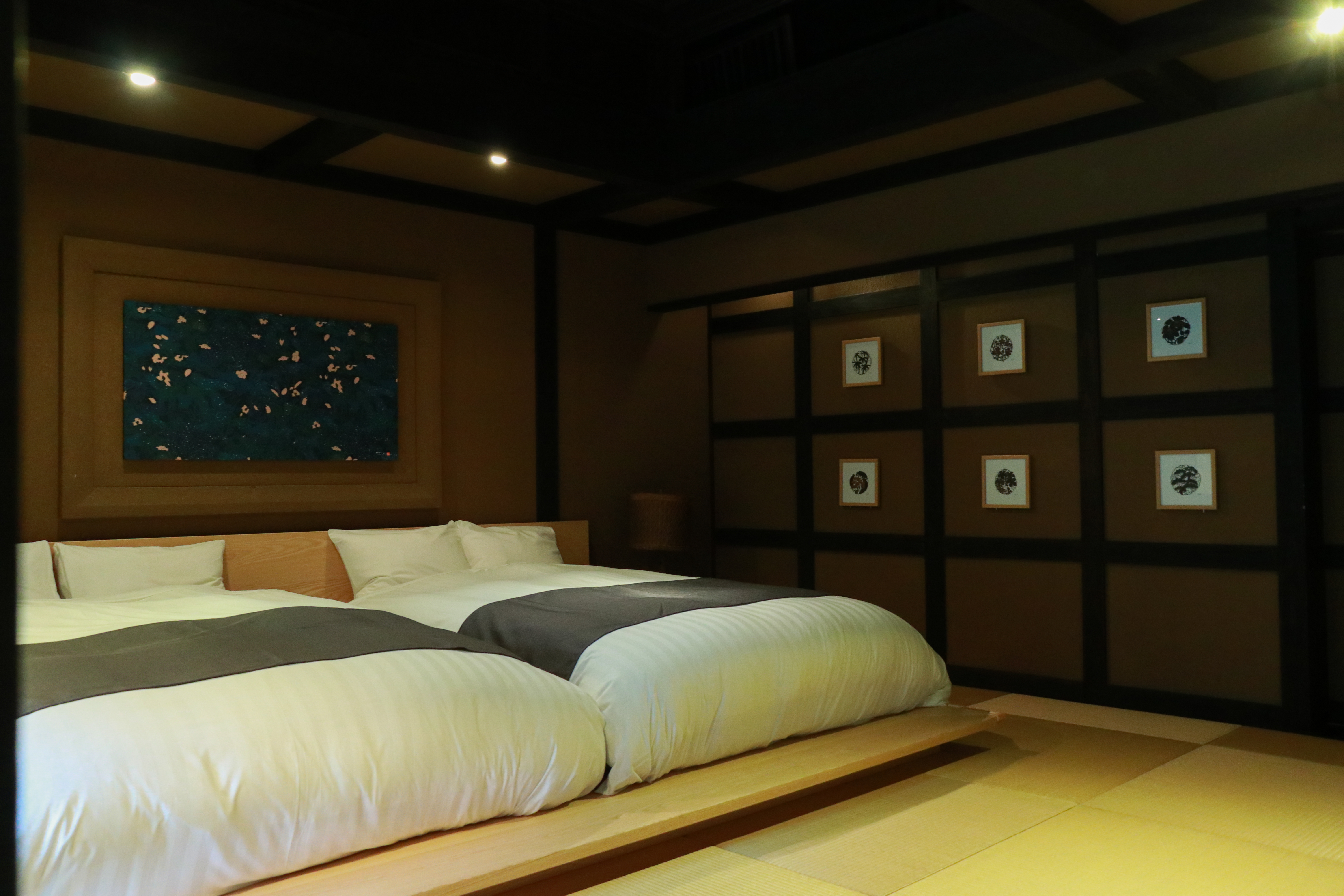 セミダブル　羽毛布団でストレスなくお休みいただけます