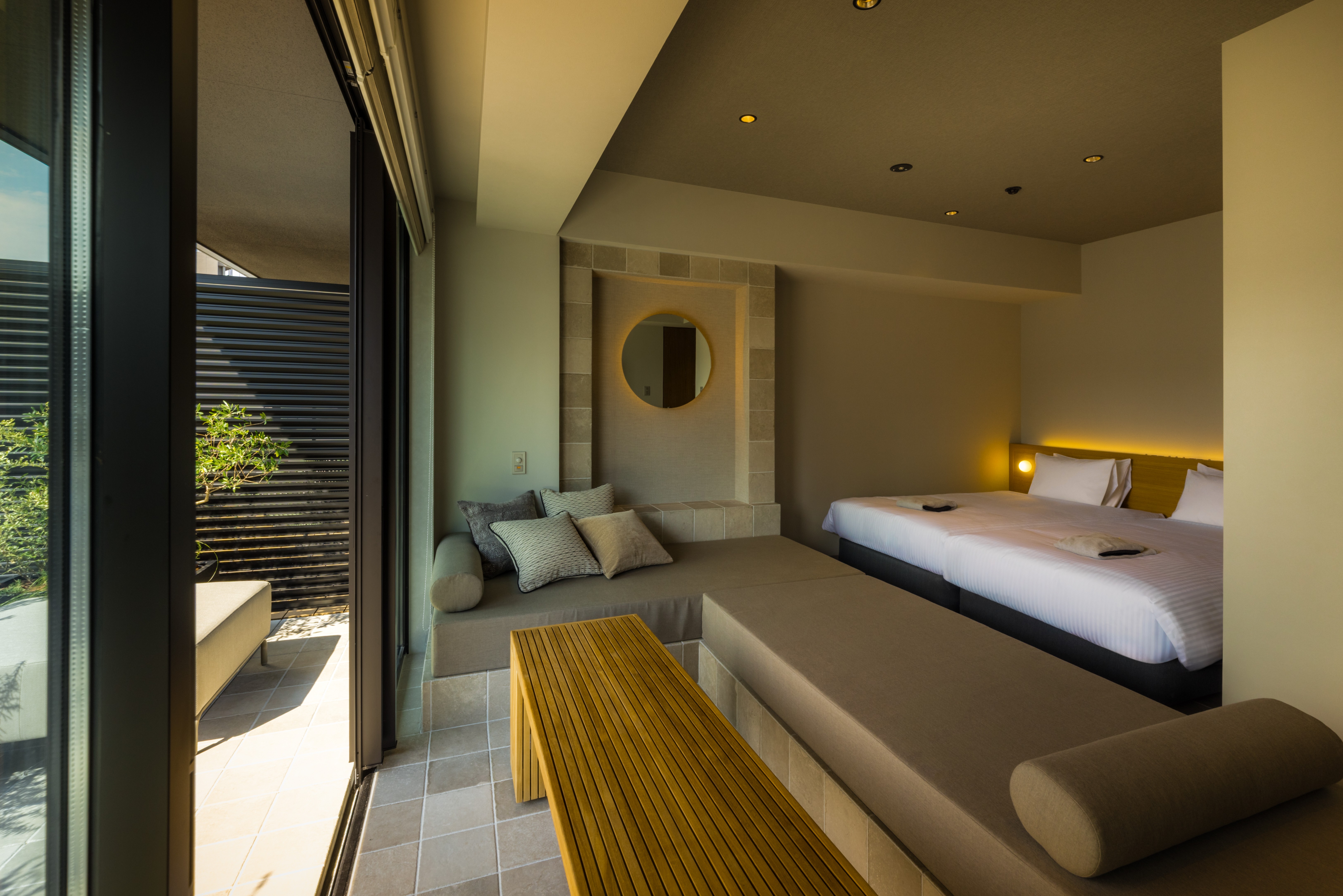 【デラックス サウナルーム（整）】サウナ付で心身共にリフレッシュ。ベッド2台とソファーベッド2台