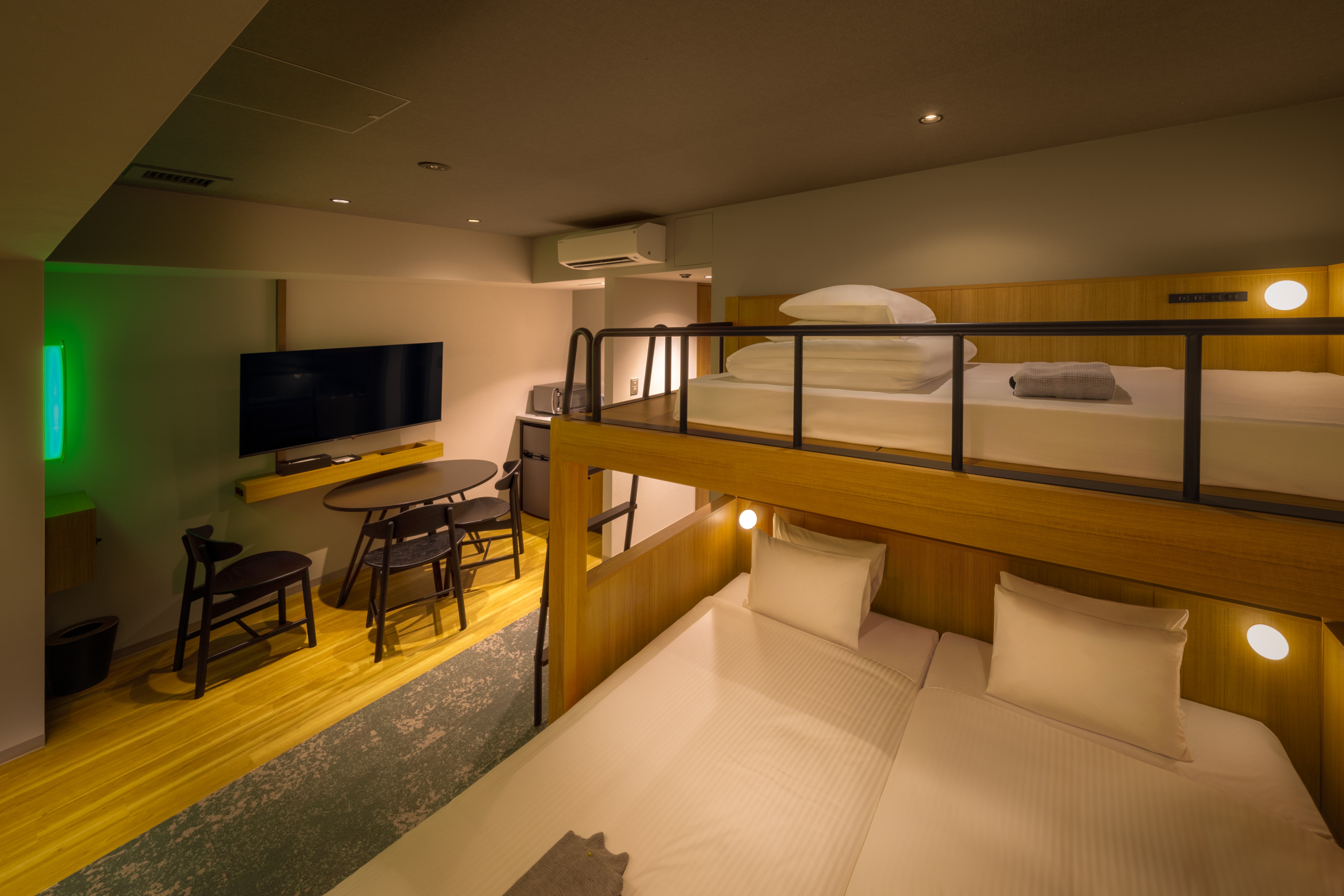 【スーペリア テラス トリプル バンク】