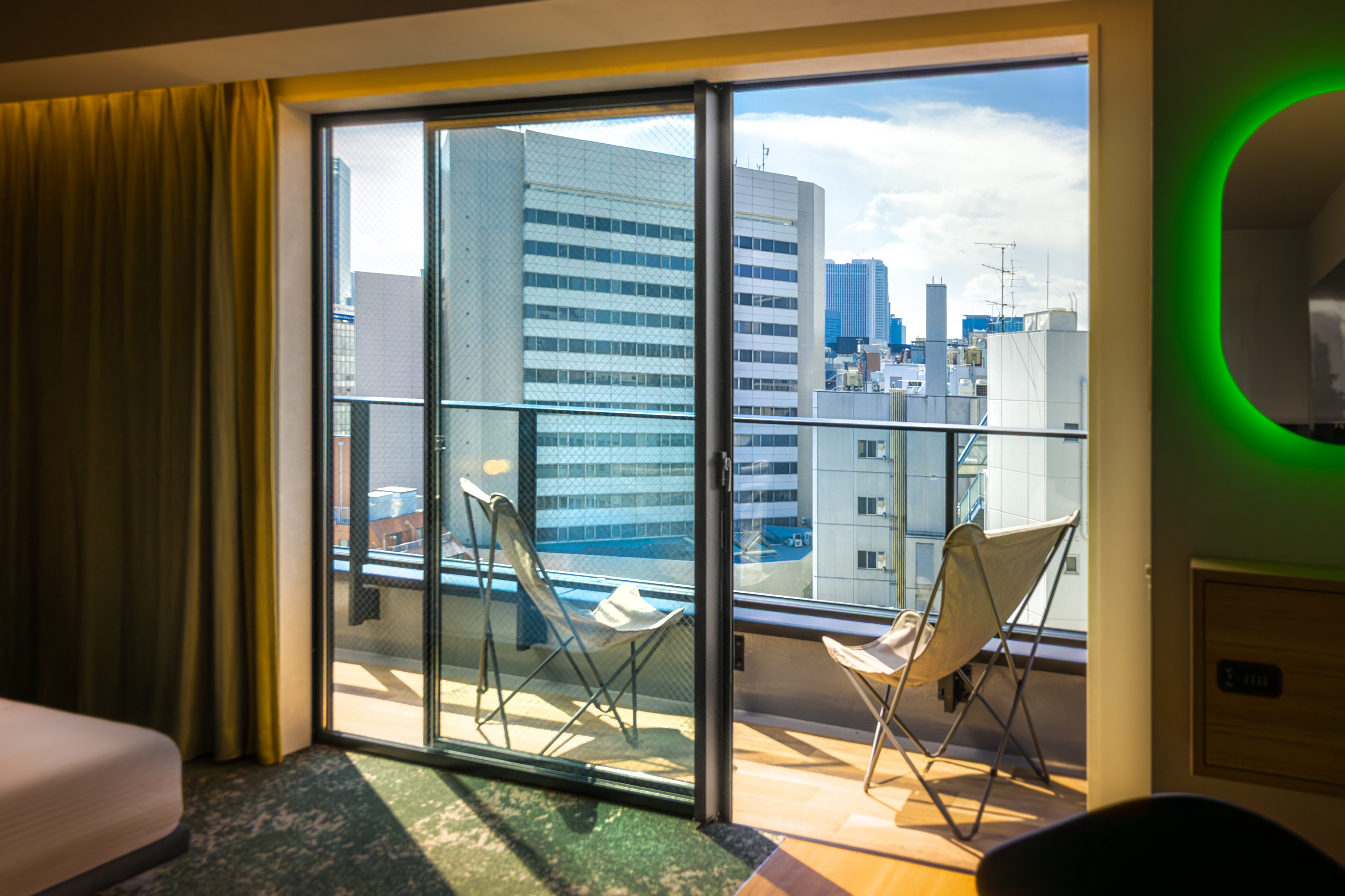 【スーペリア テラス トリプル バンク】