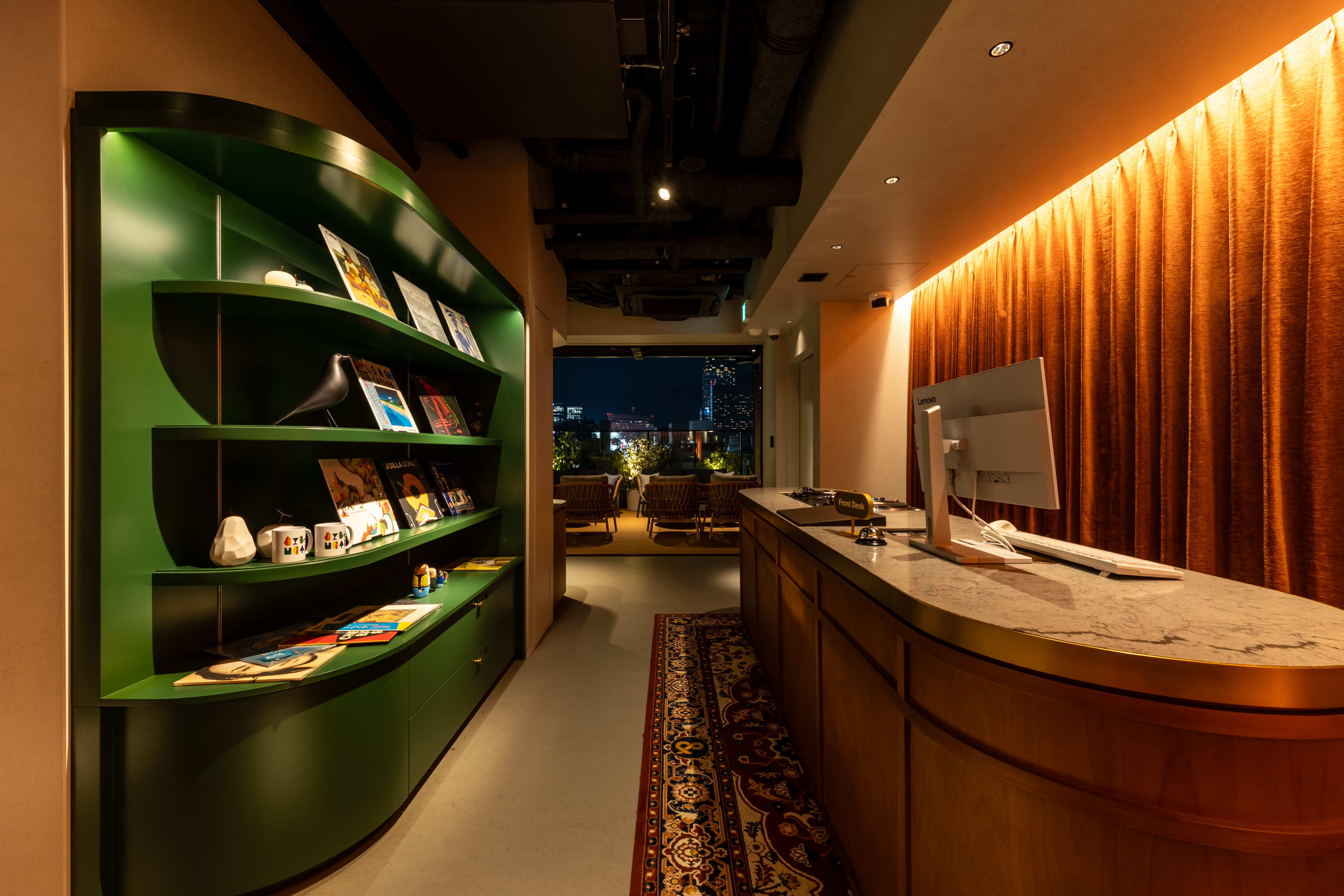 【11階ロビー】