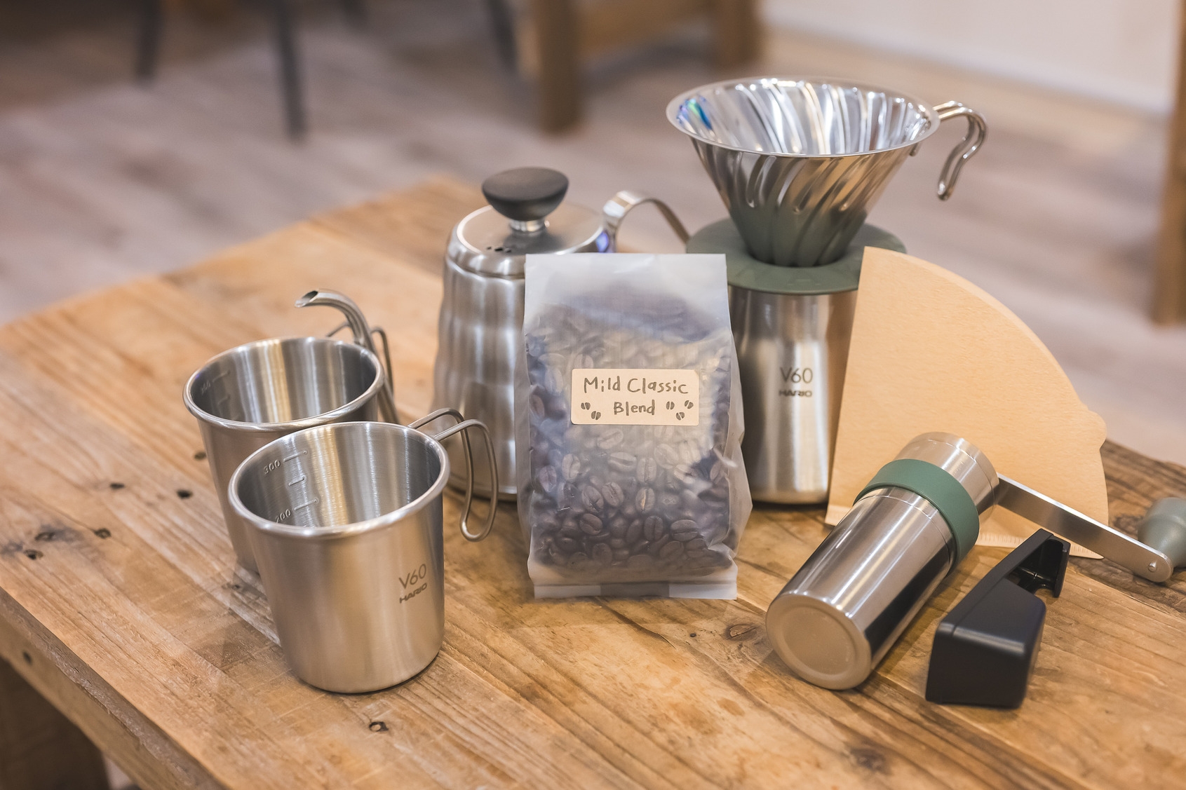 【1日1組限定、旅先で淹れる、特別な1杯を】山梨焙煎コーヒー豆200g｜手挽きミルで“挽きたて”体験