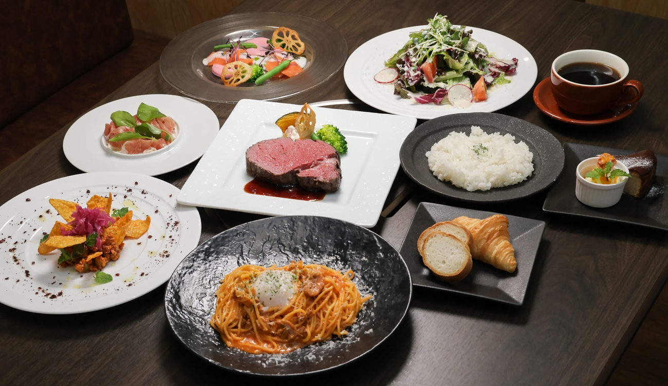 【秋田得旅】夕食付（秋田県産ヒレ肉のローストビーフステーキコース）サウナ＆館内レストラン１ドリンク付