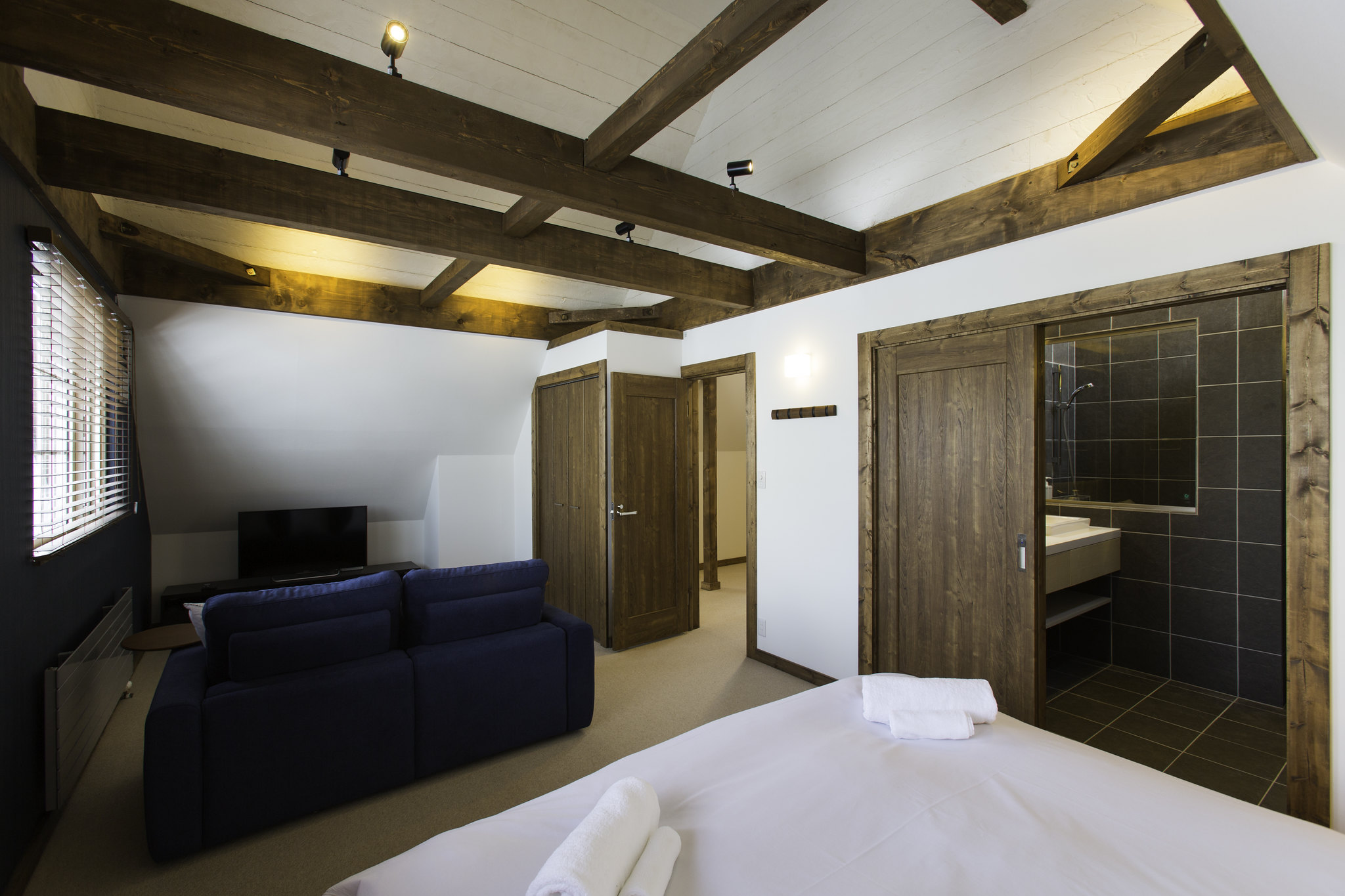 リビング付きベッドルーム