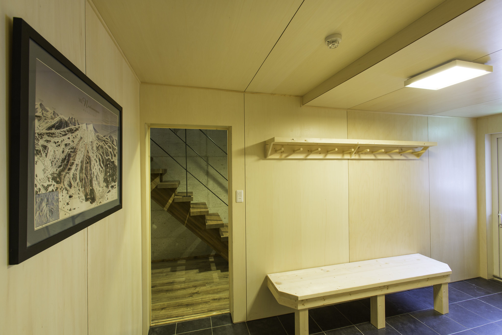 地下スキーロッカー