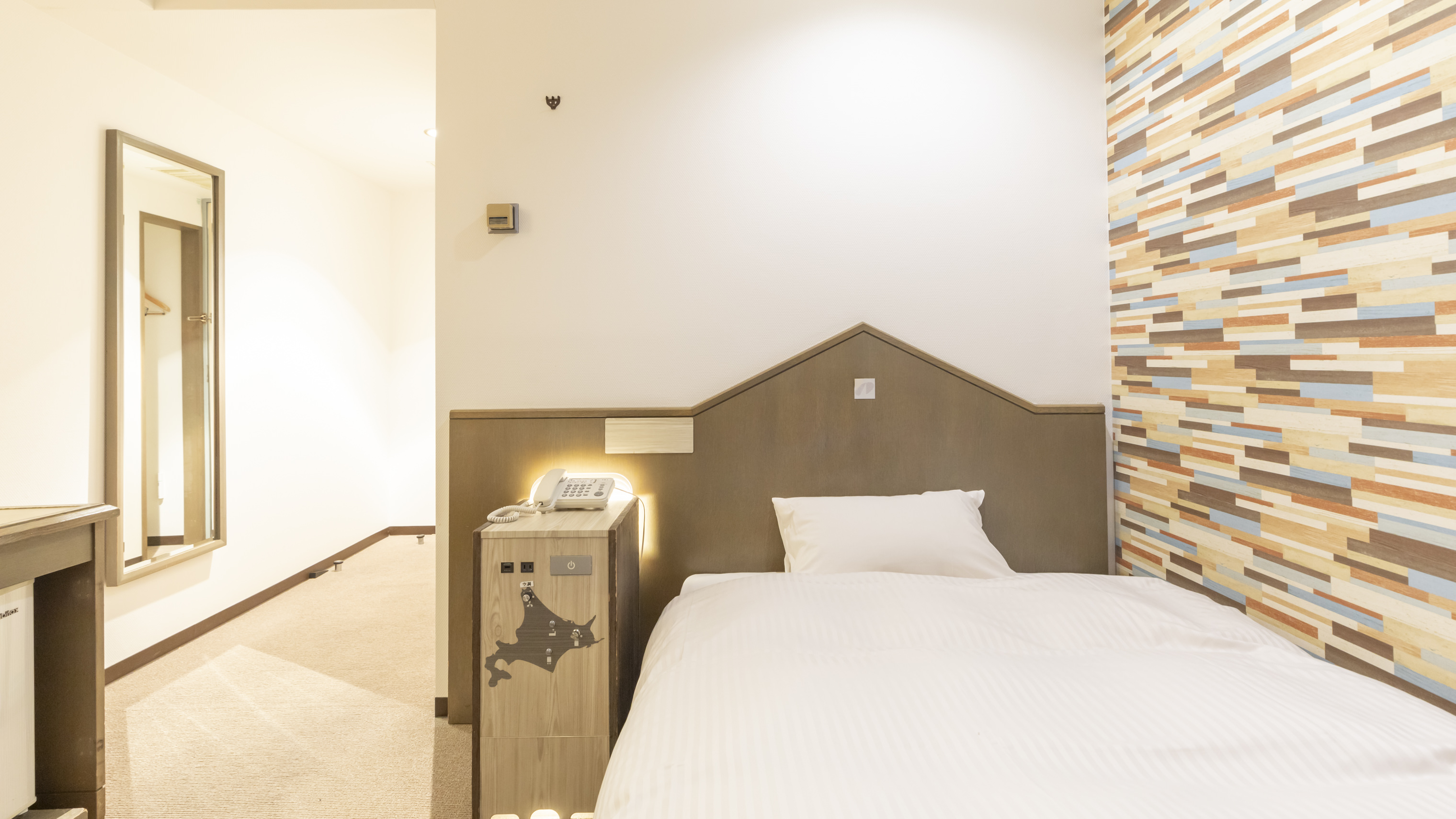 セミダブルルーム