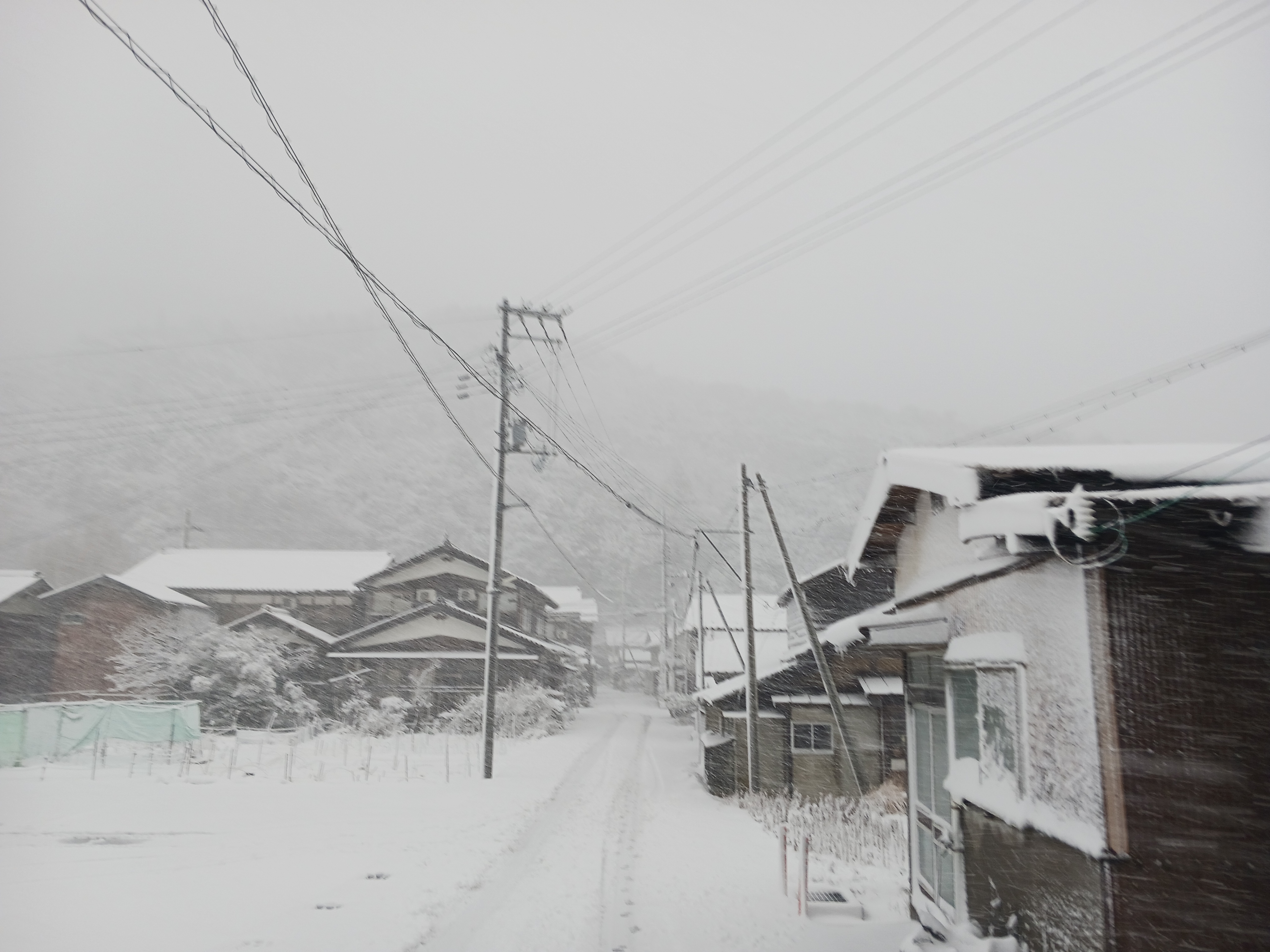 雪の田舎町