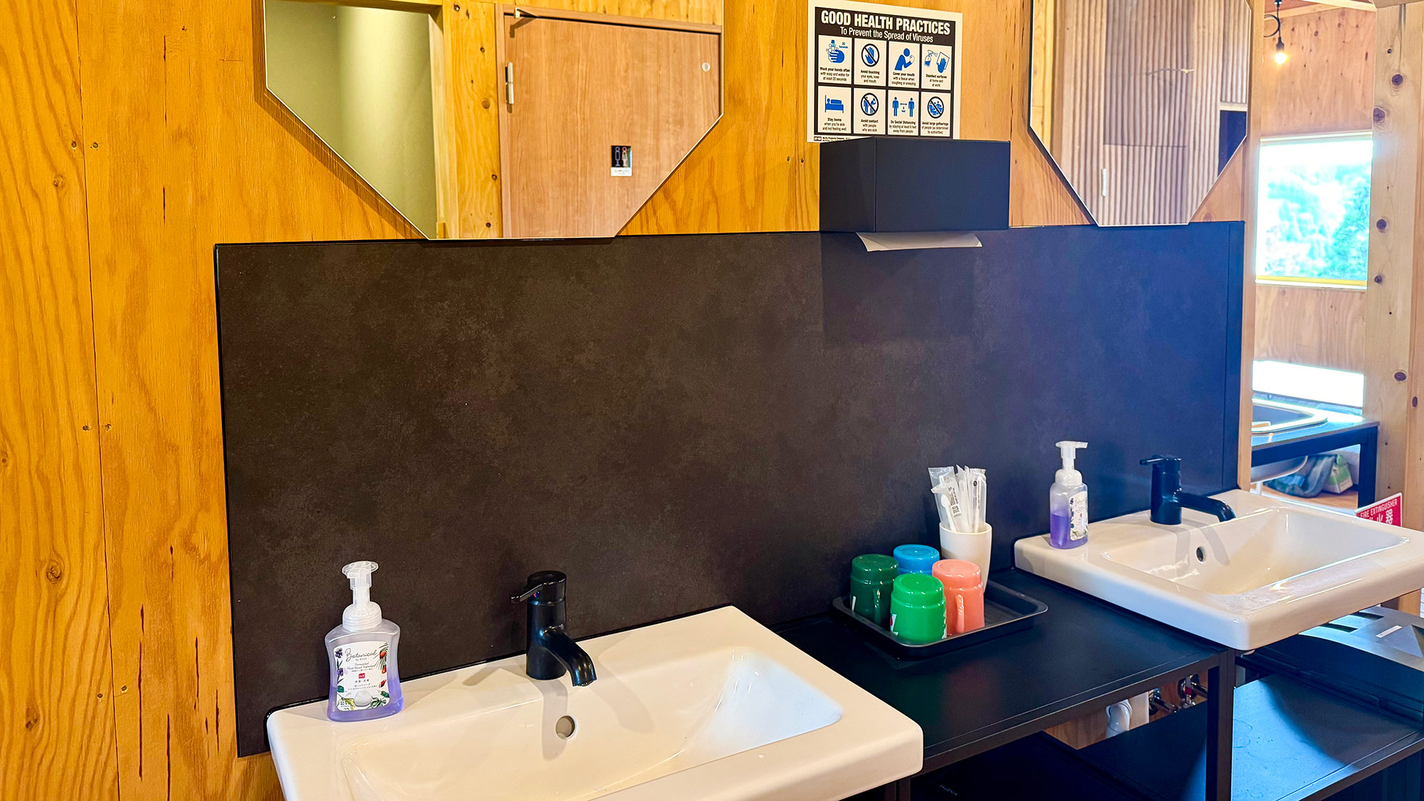 ・【バレルサウナ】洗面台を2台ご用意しております