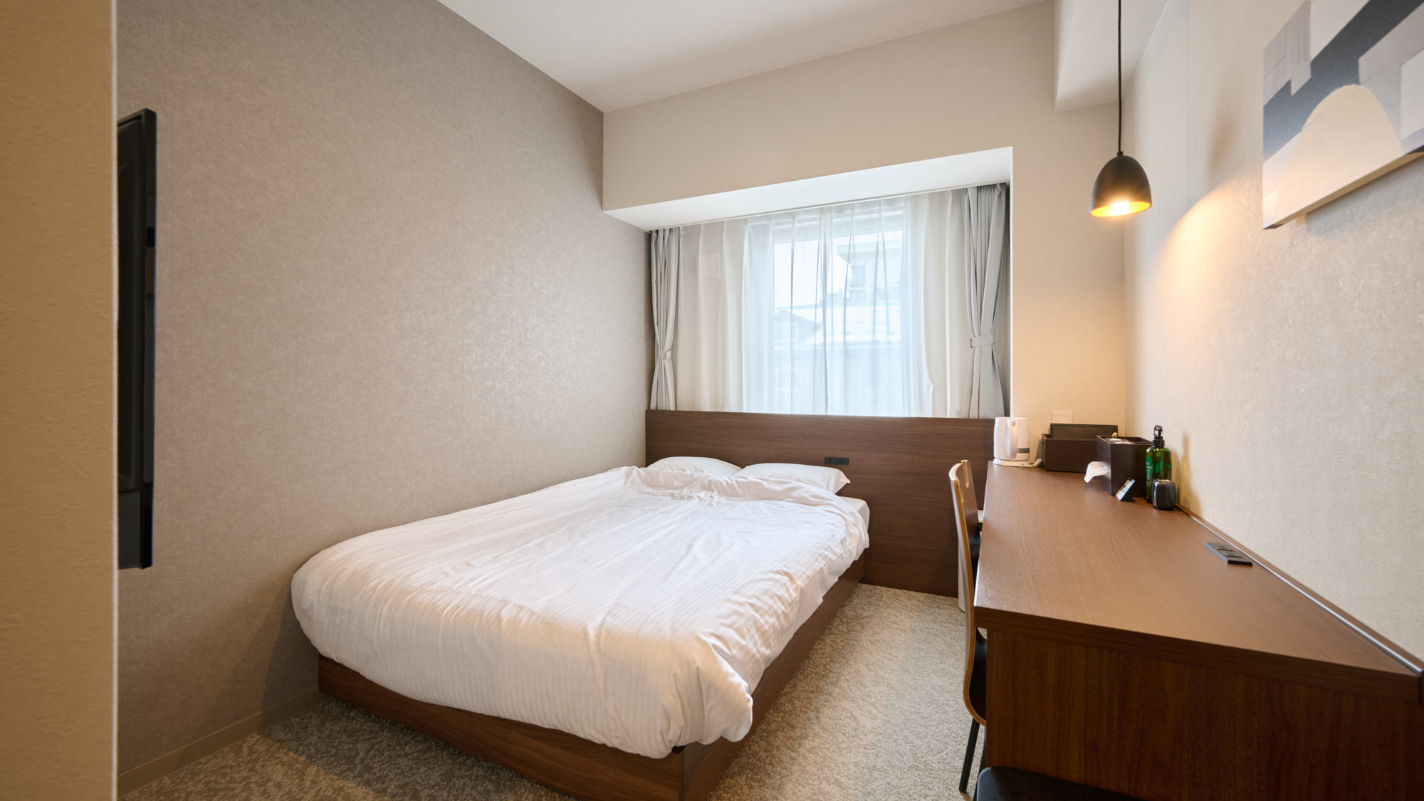 ダブルルーム＜ダブルベッド＞