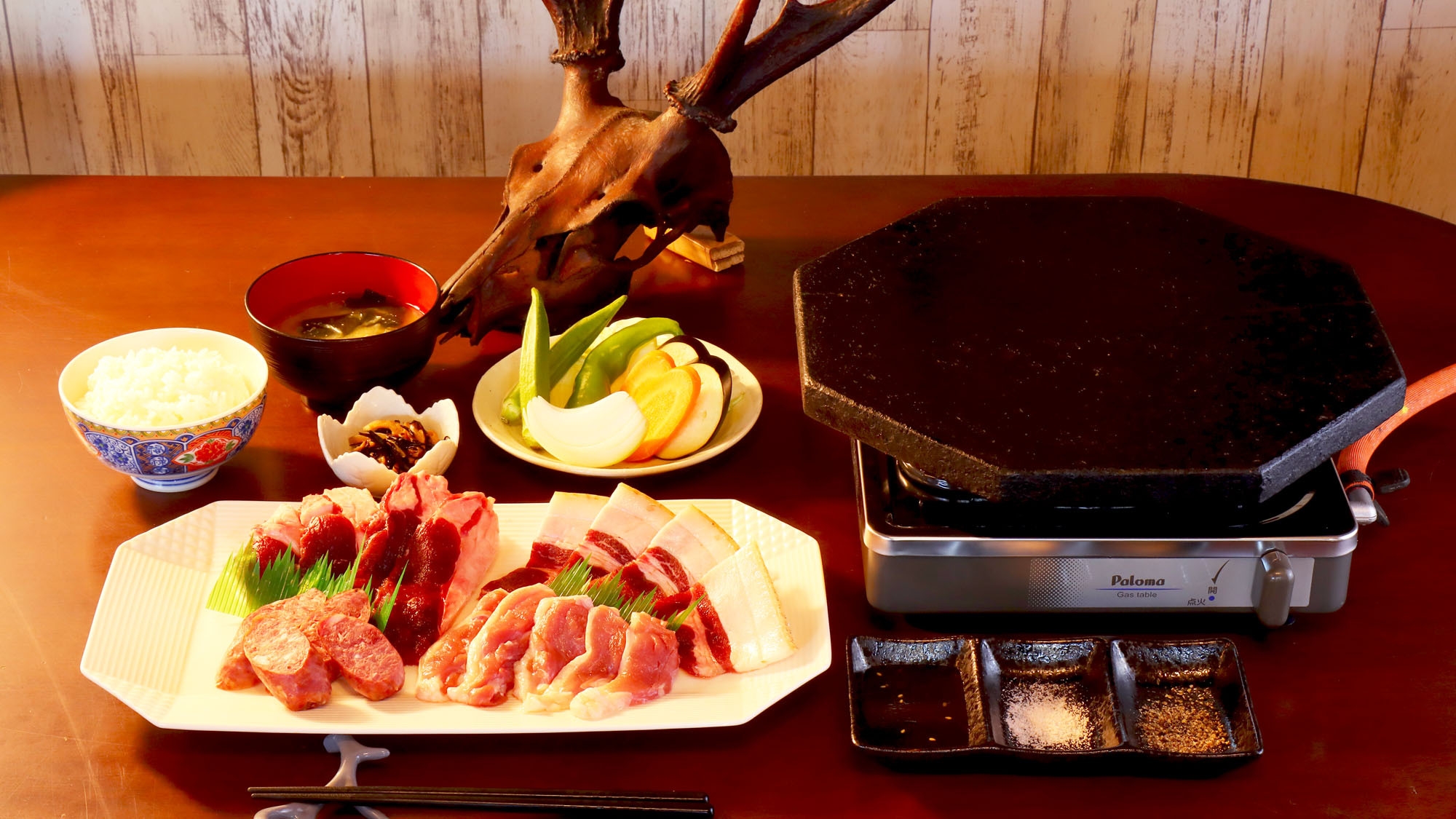 【球磨焼酎飲み比べ】熊本・人吉といえば球磨焼酎♪ジビエと一緒に素敵なお酒をどうぞ♪【1泊2食】