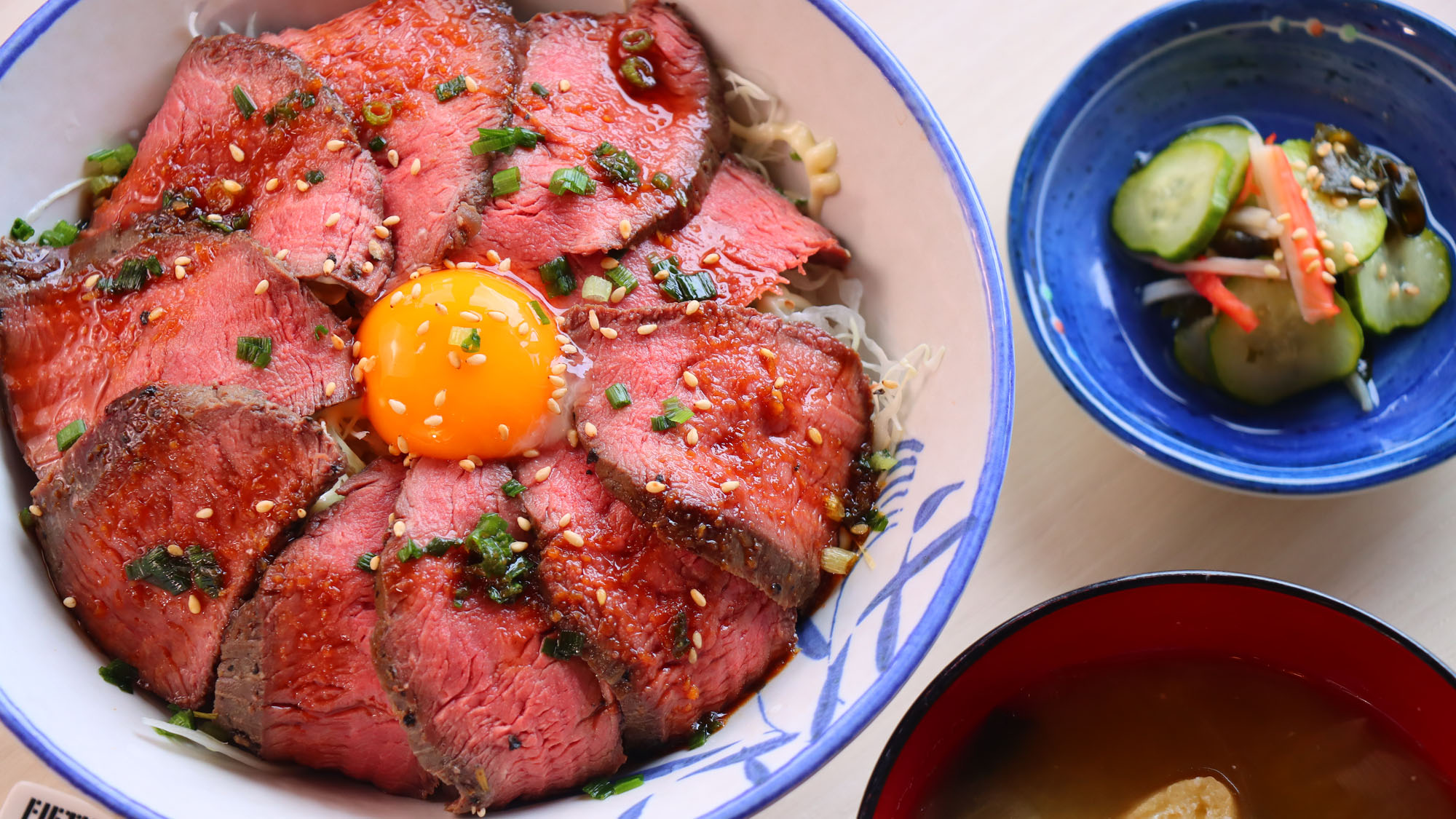 【夕食一例～ジビエ丼】