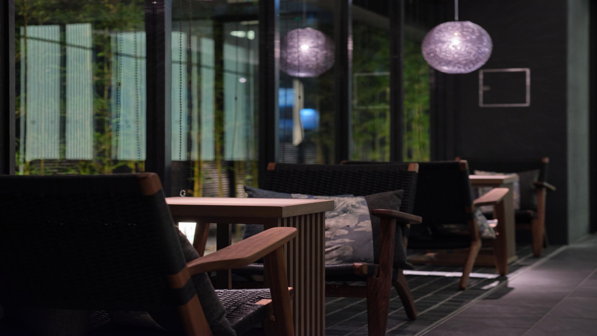 フロント・ロビー