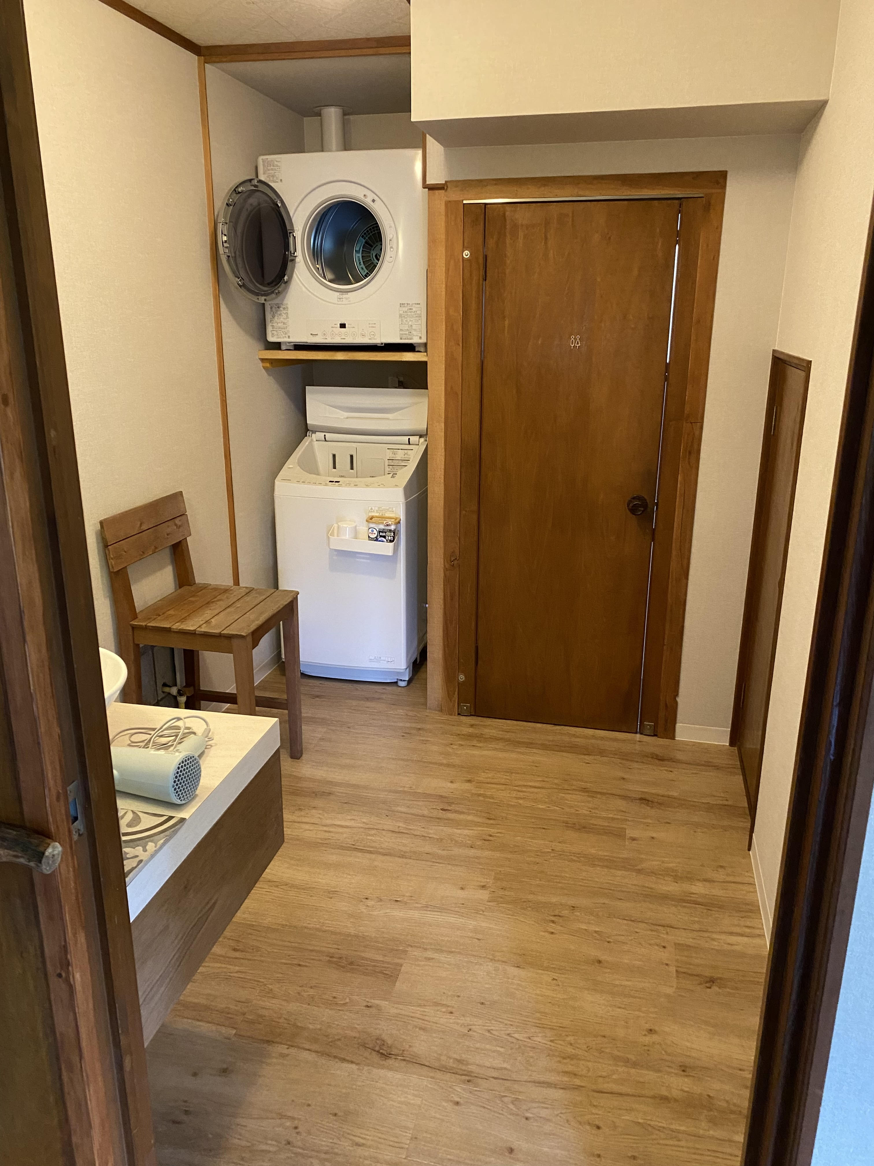 １F洗面所、ランドリー