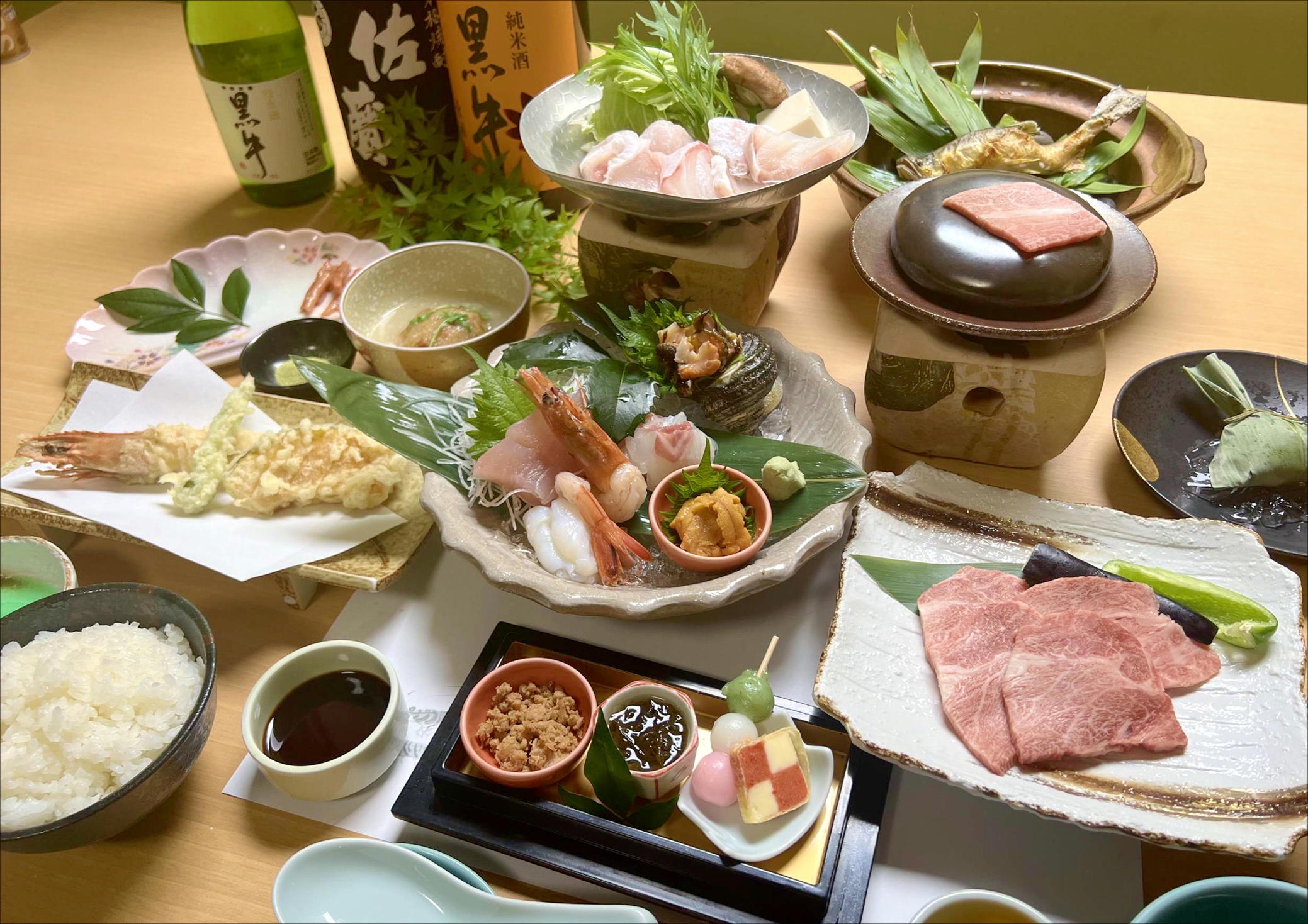 【紀州の味覚満載】天然クエ鍋、熊野牛石焼き、蒸し鮑と本格会席！自慢の天然温泉を堪能♪《1泊2食》