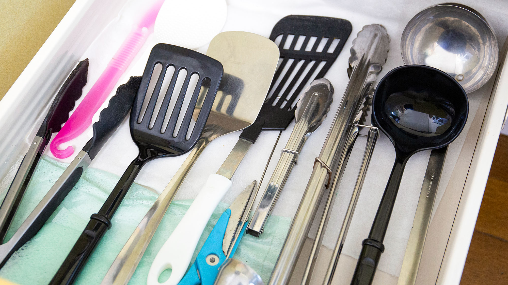 ・【キッチン】必要な調理道具はキッチン収納をご確認ください