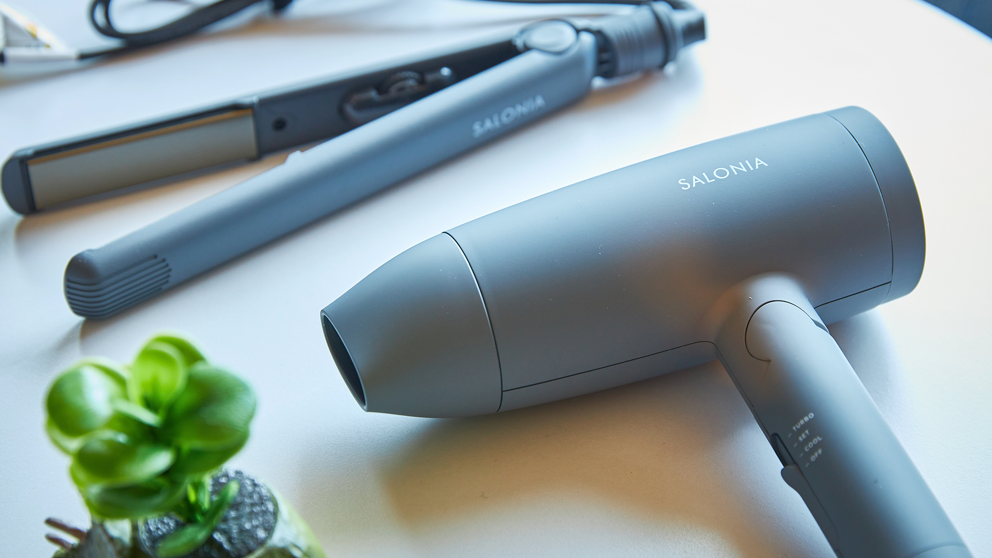 ヘアアイロン／ドライヤー（客室）