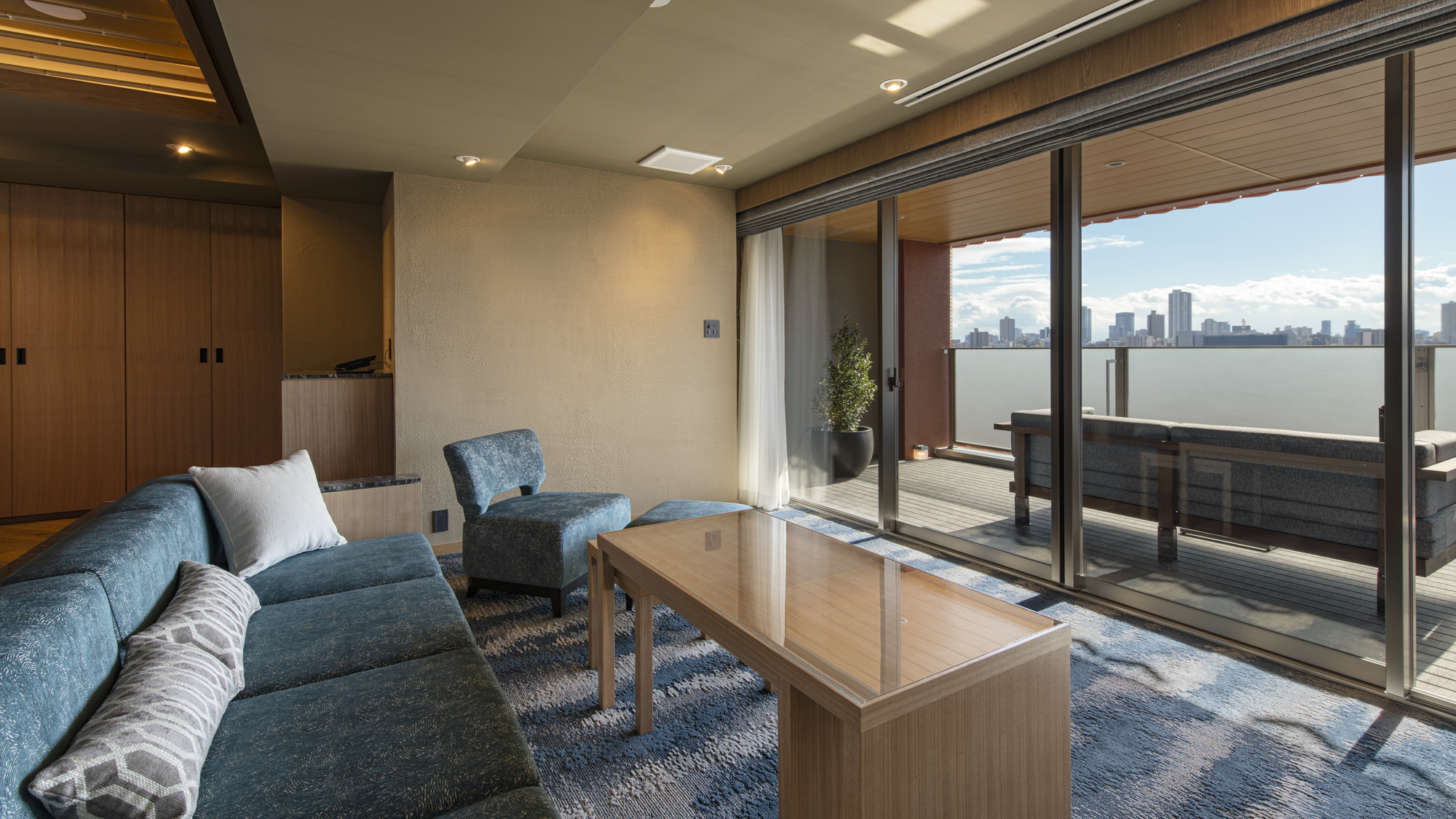 【テラス和スイート】ソファスペース