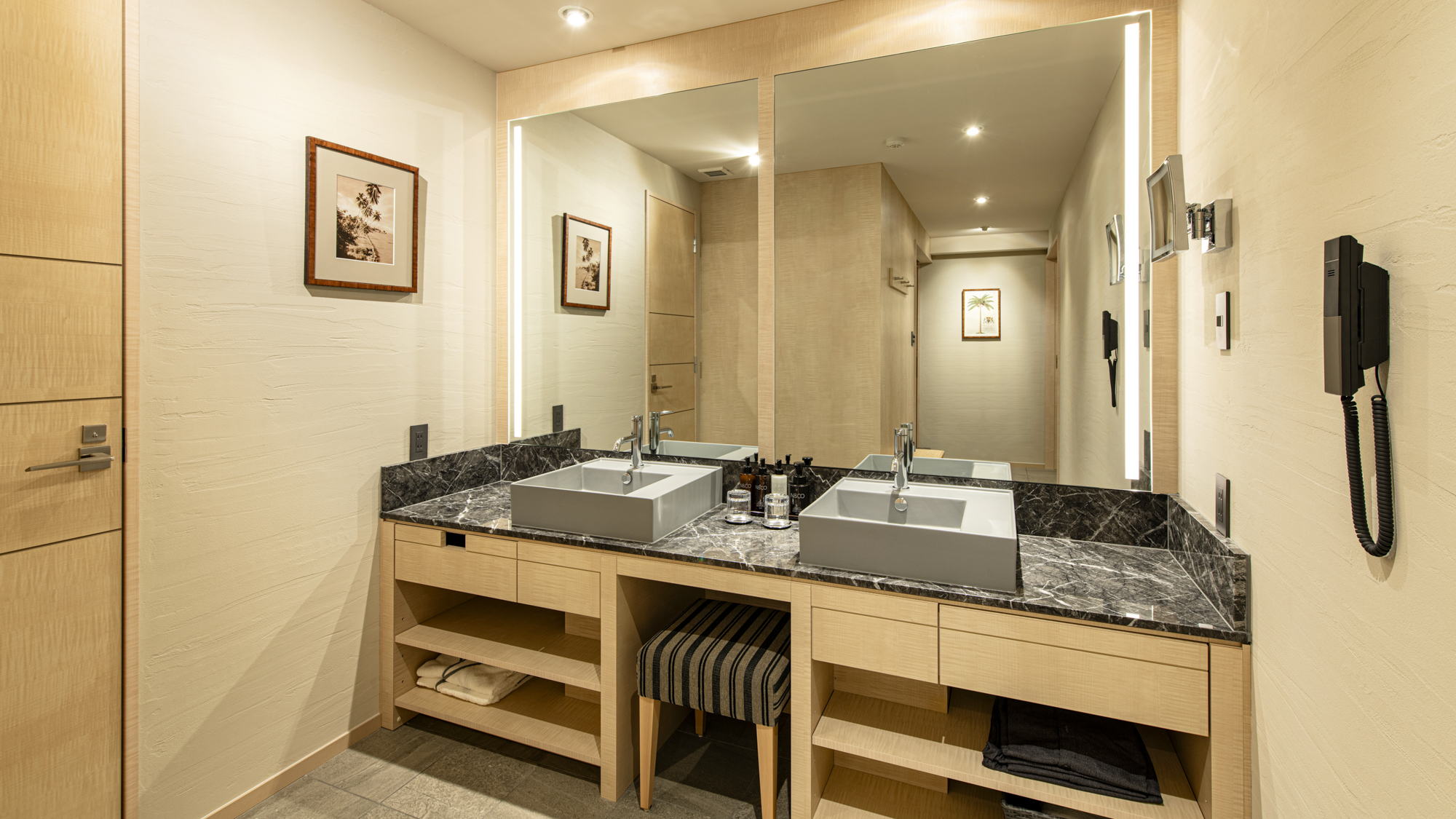 【デラックスツイン】ダブルボウル洗面台