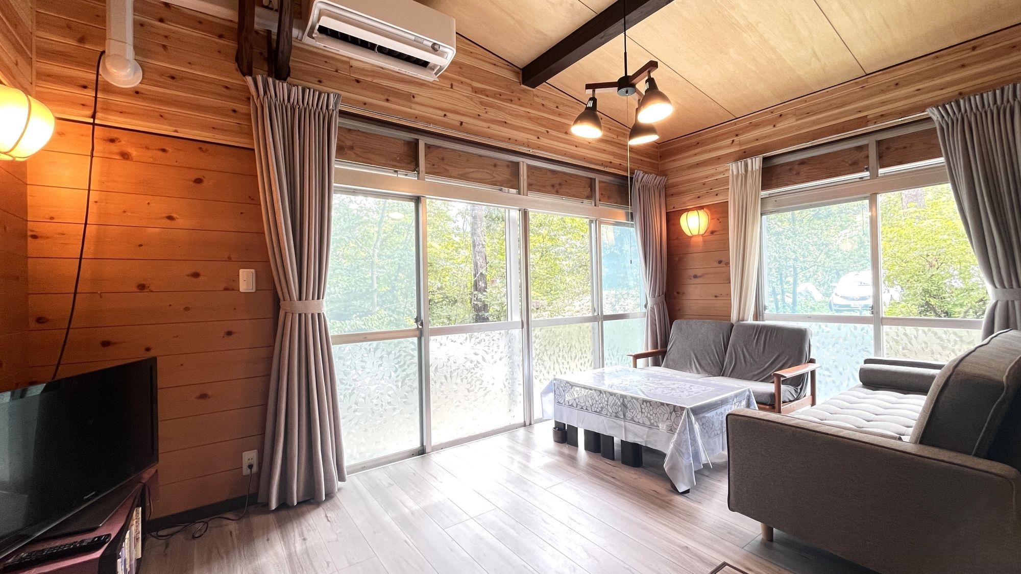 ★☆直前割【連泊割】2連泊以上でお得☆山小屋風のレトロな館内で、の〜んびり♪かけ流し温泉入り放題！