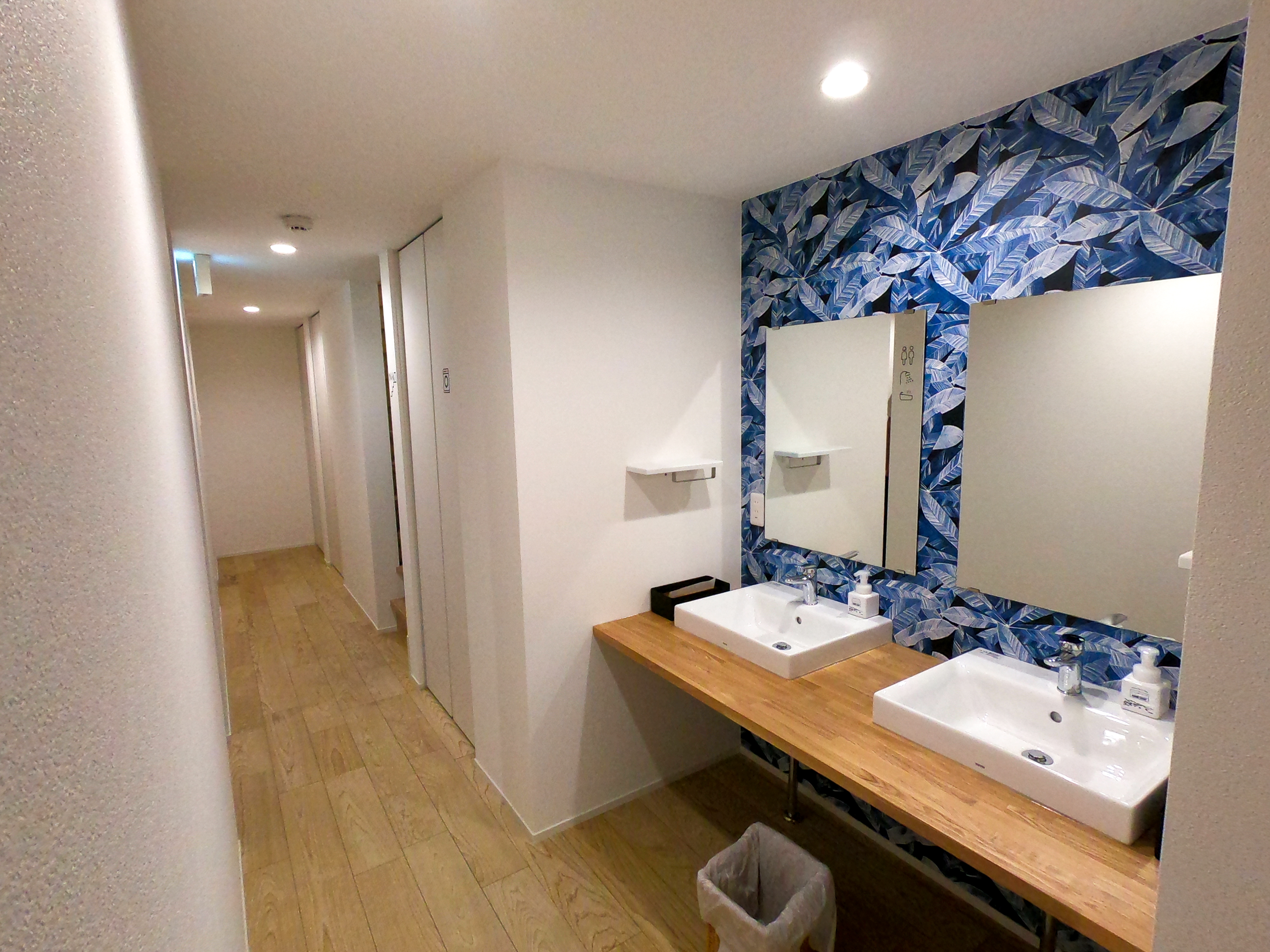 港町　共有洗面所