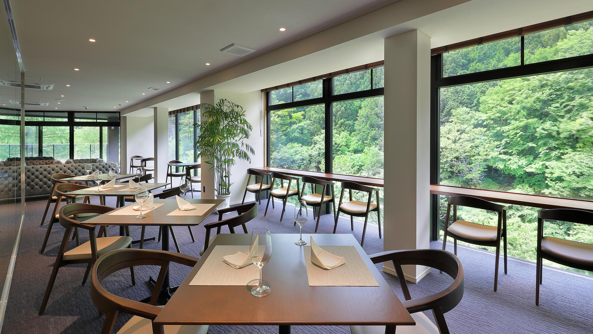 レストラン「J's CANYON」