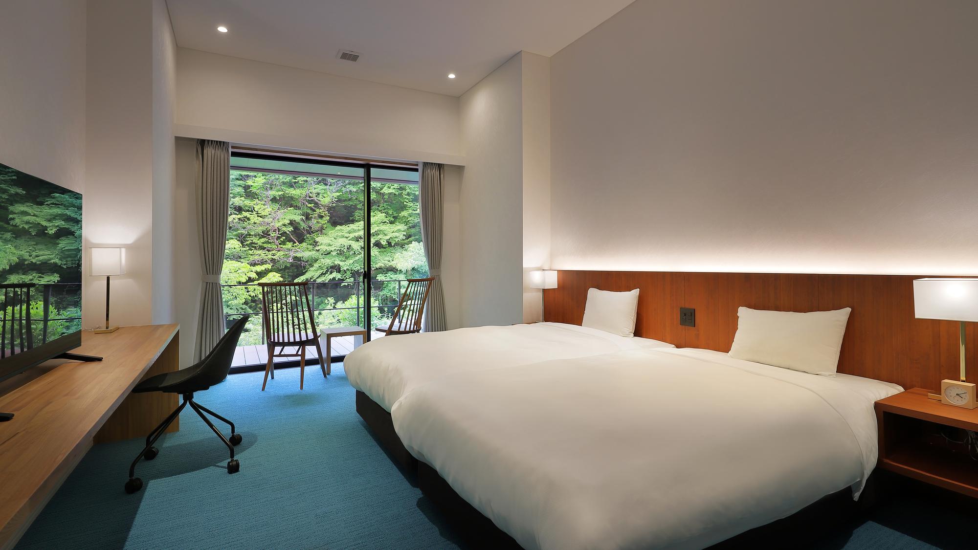 【101】Lieko（リエコ）／【102】Dalalae&part;a（ダラライダ）