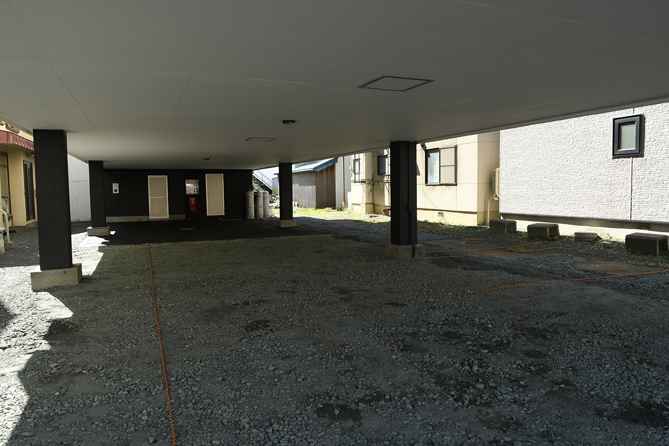 GOBIN２建物下駐車場全景