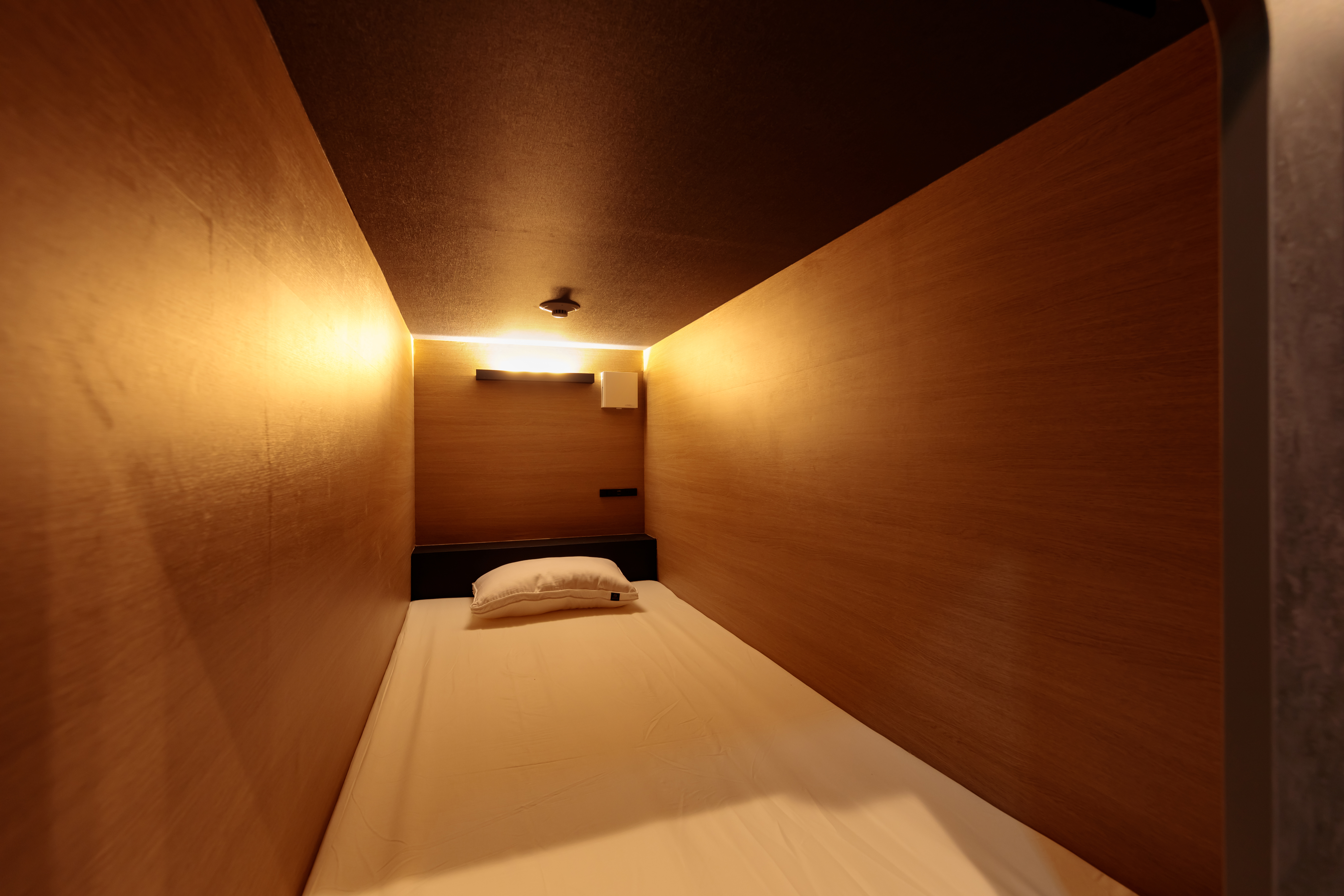 カプセル室内②