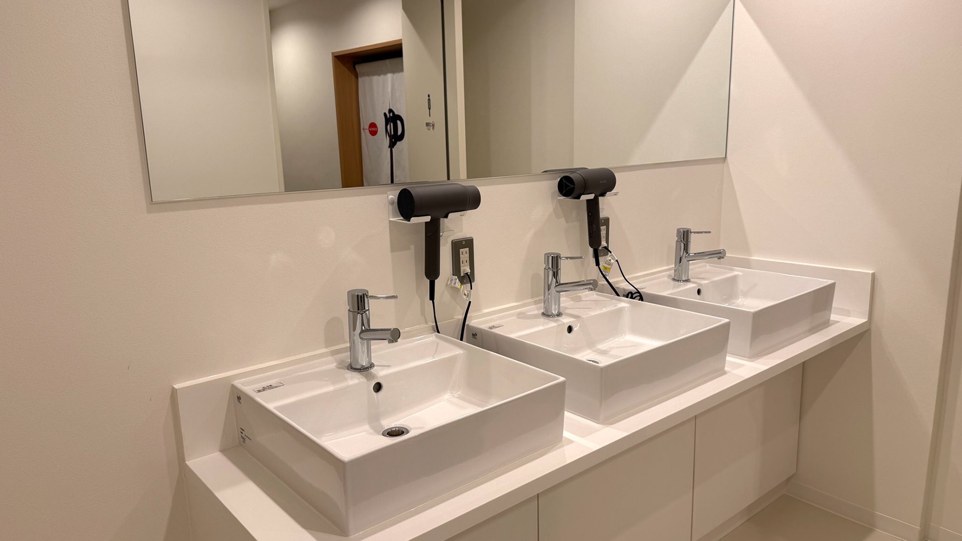 洗面（ドライヤー完備）