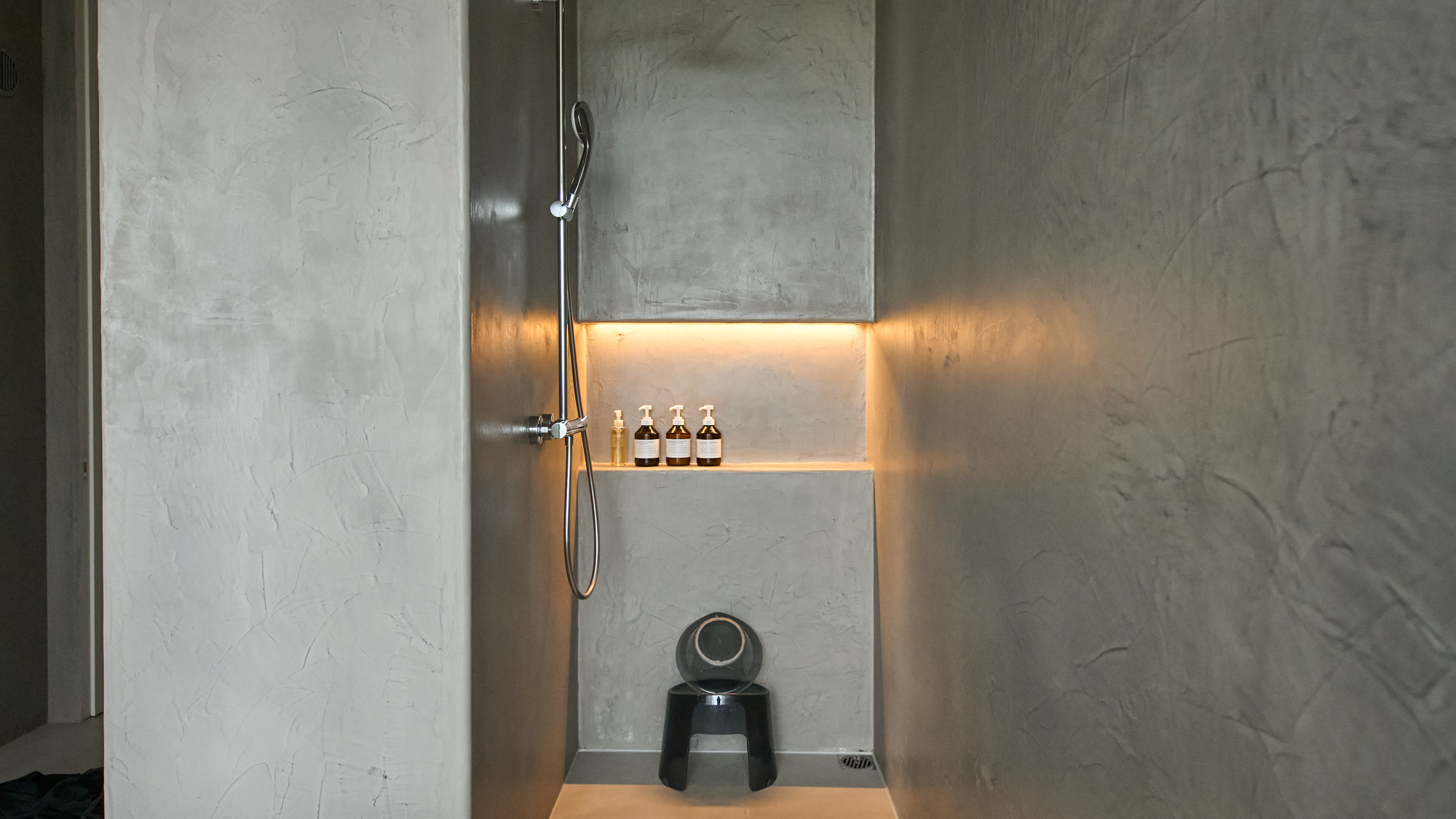 シャワーブース