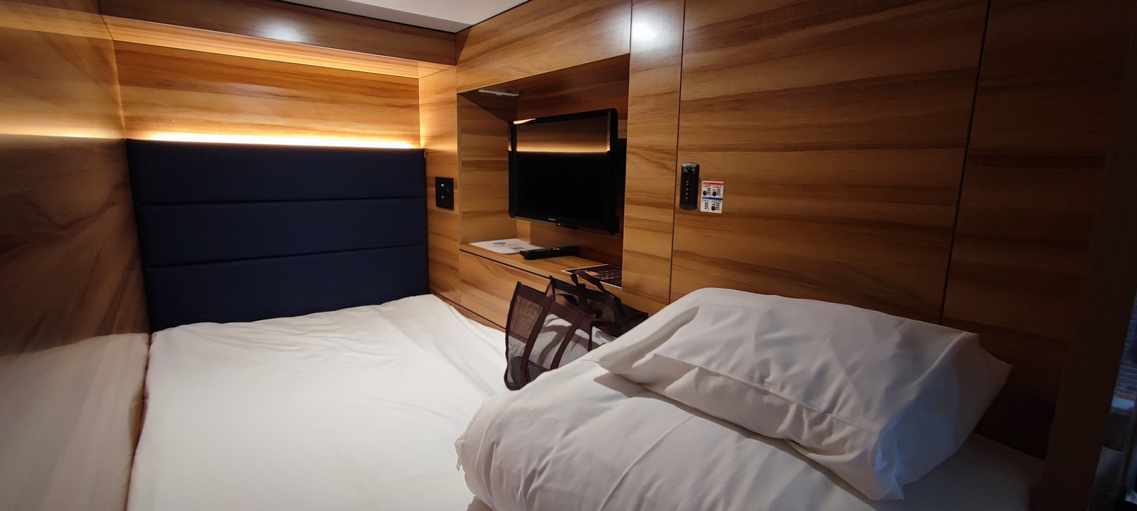 【MAX CABIN】男性専用　カプセルルーム