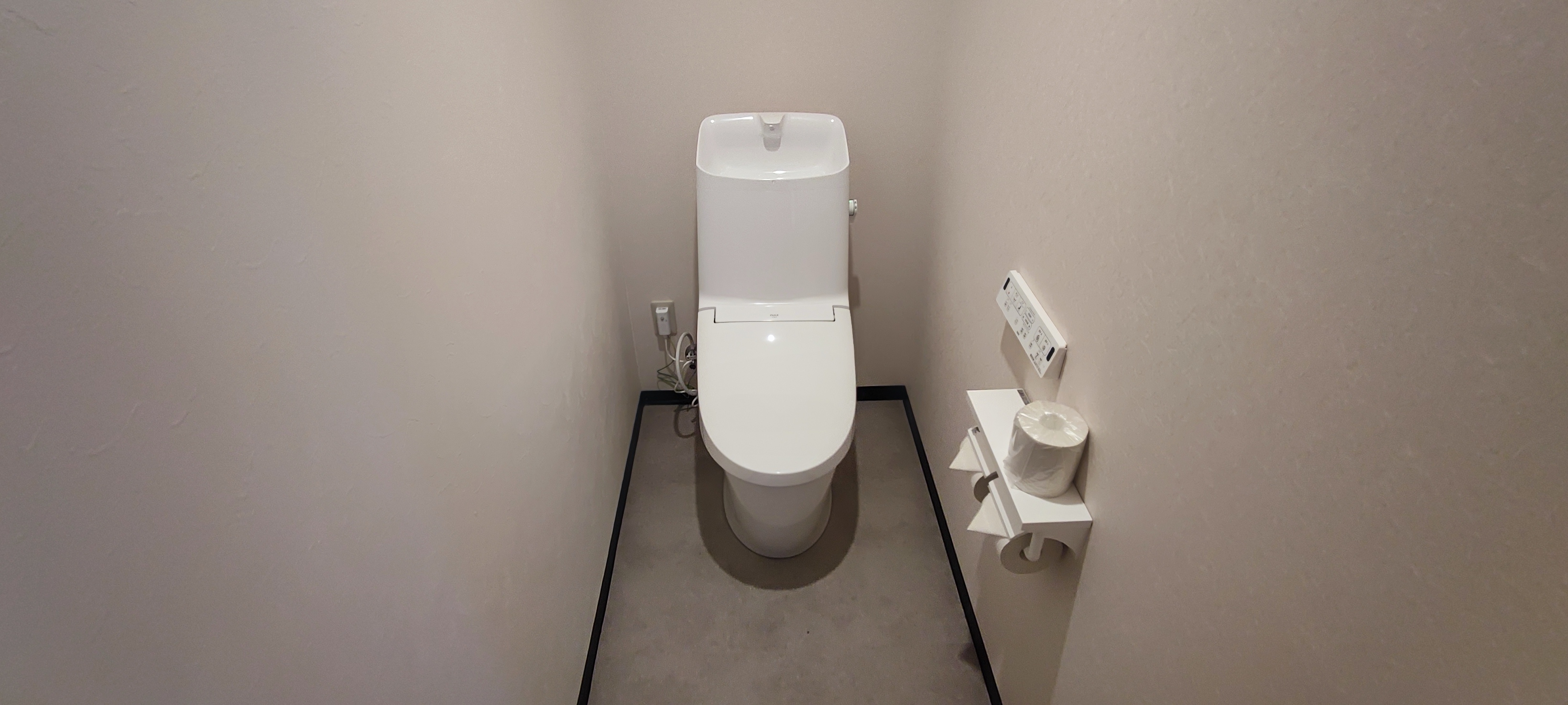 キャビン・トイレ