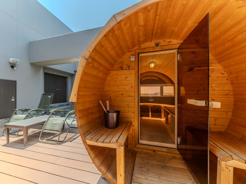 プレジデントルーム／バレルサウナ