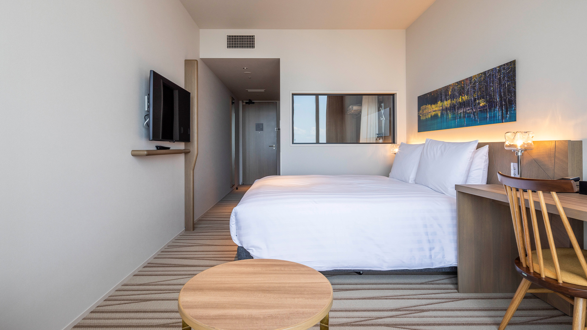 【クイーン】24平米／広々とした160cm幅のクイーンベッドが快適な睡眠をお約束いたします