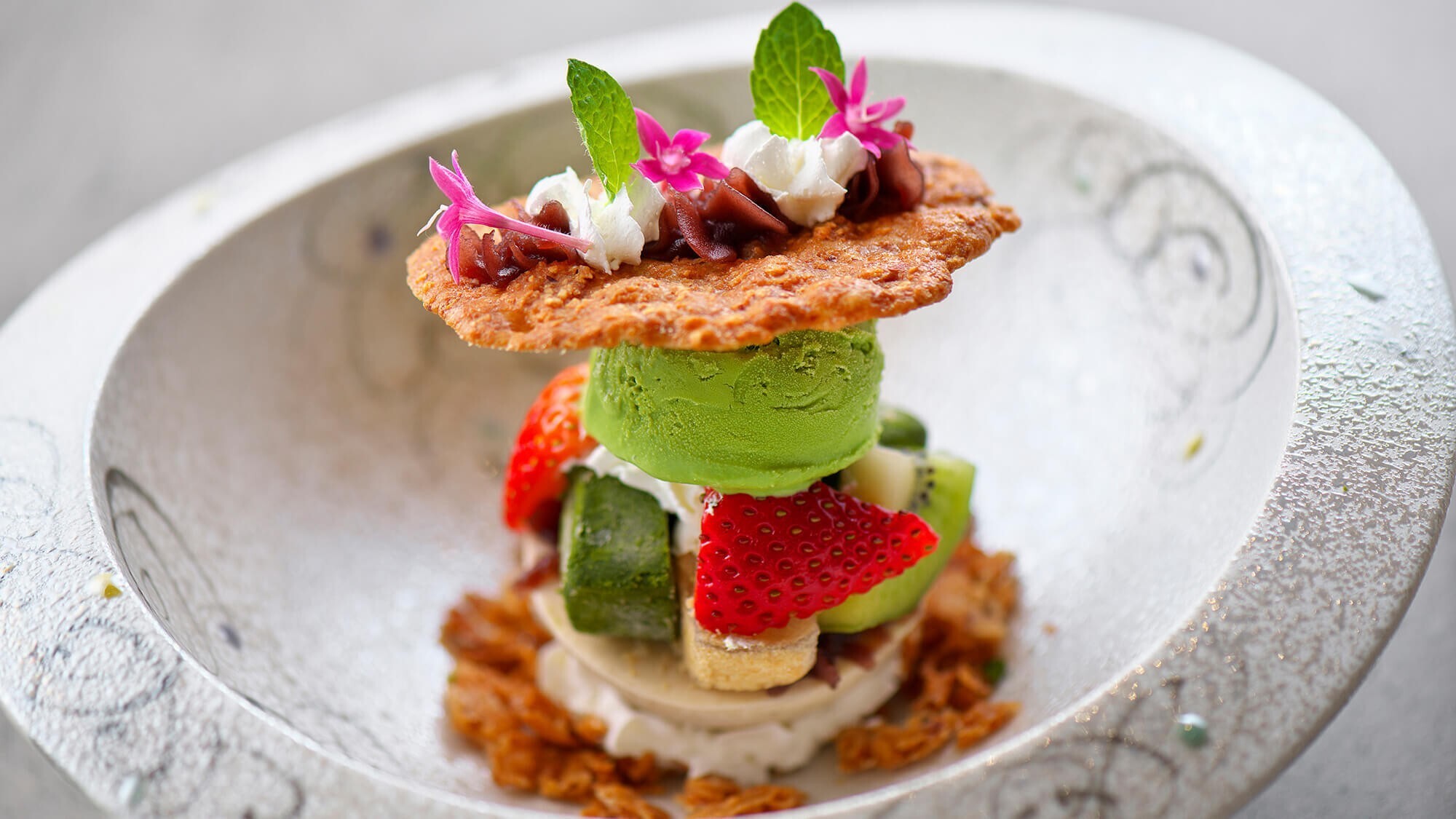 【ディナー】北海道産の食材を贅沢に使い、和のエッセンスを織り交ぜた最高級フレンチコースディナー