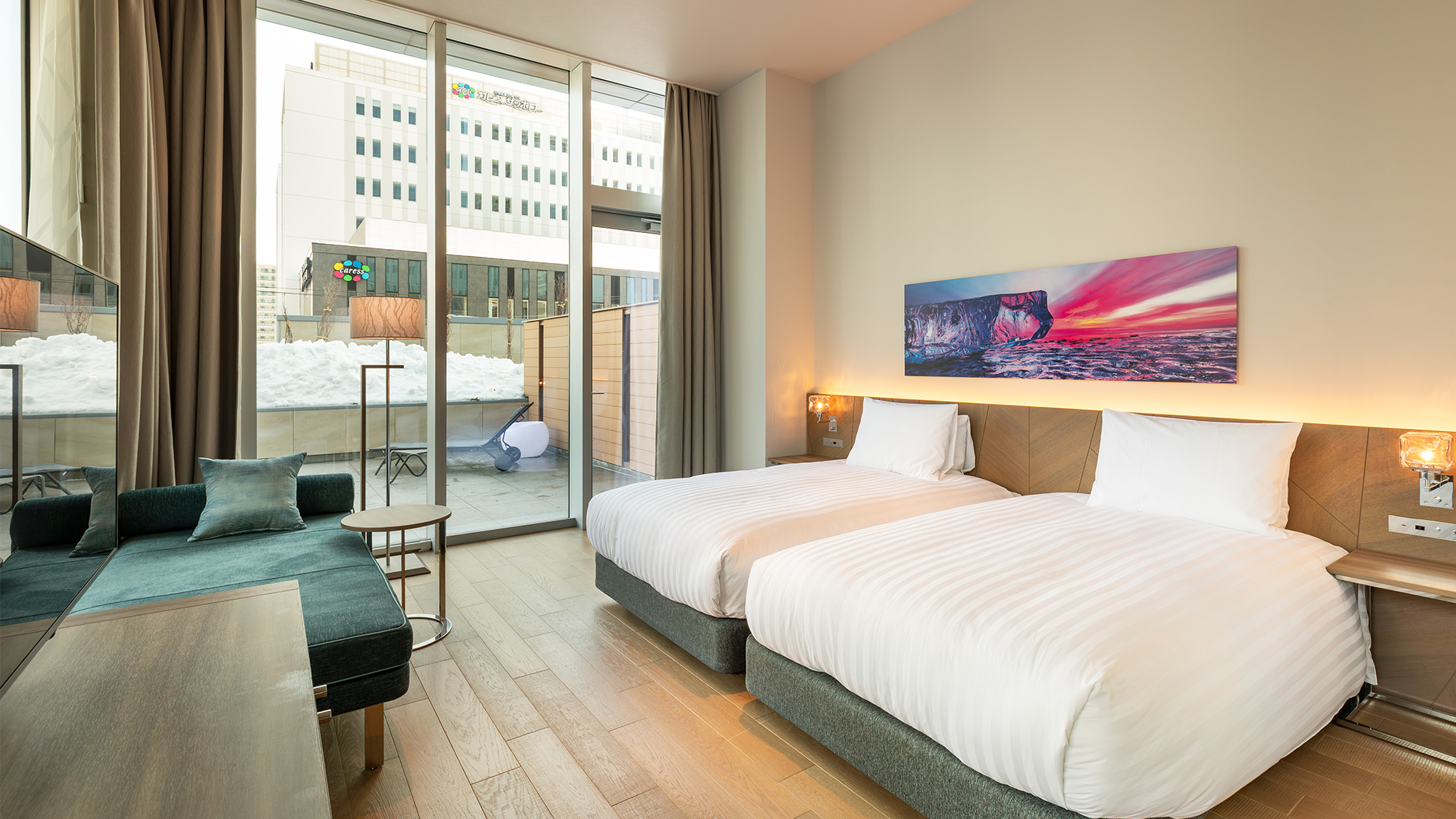 【テラス付コーナージュニアスイート】41平米／角部屋ならではの2面採光、開放感ある1室限定の客室です